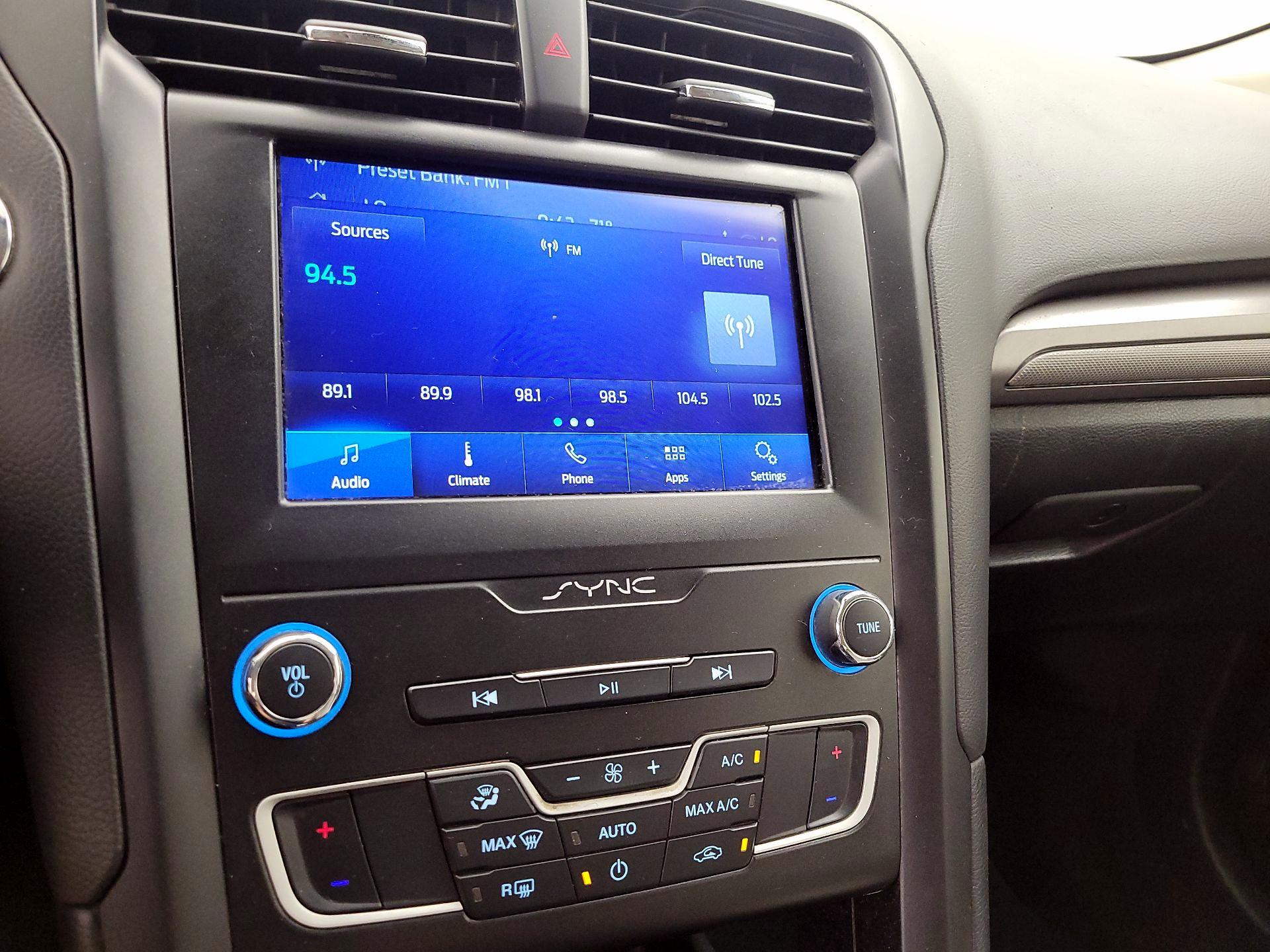 Thumbnail: 2020 Ford Fusion - 15