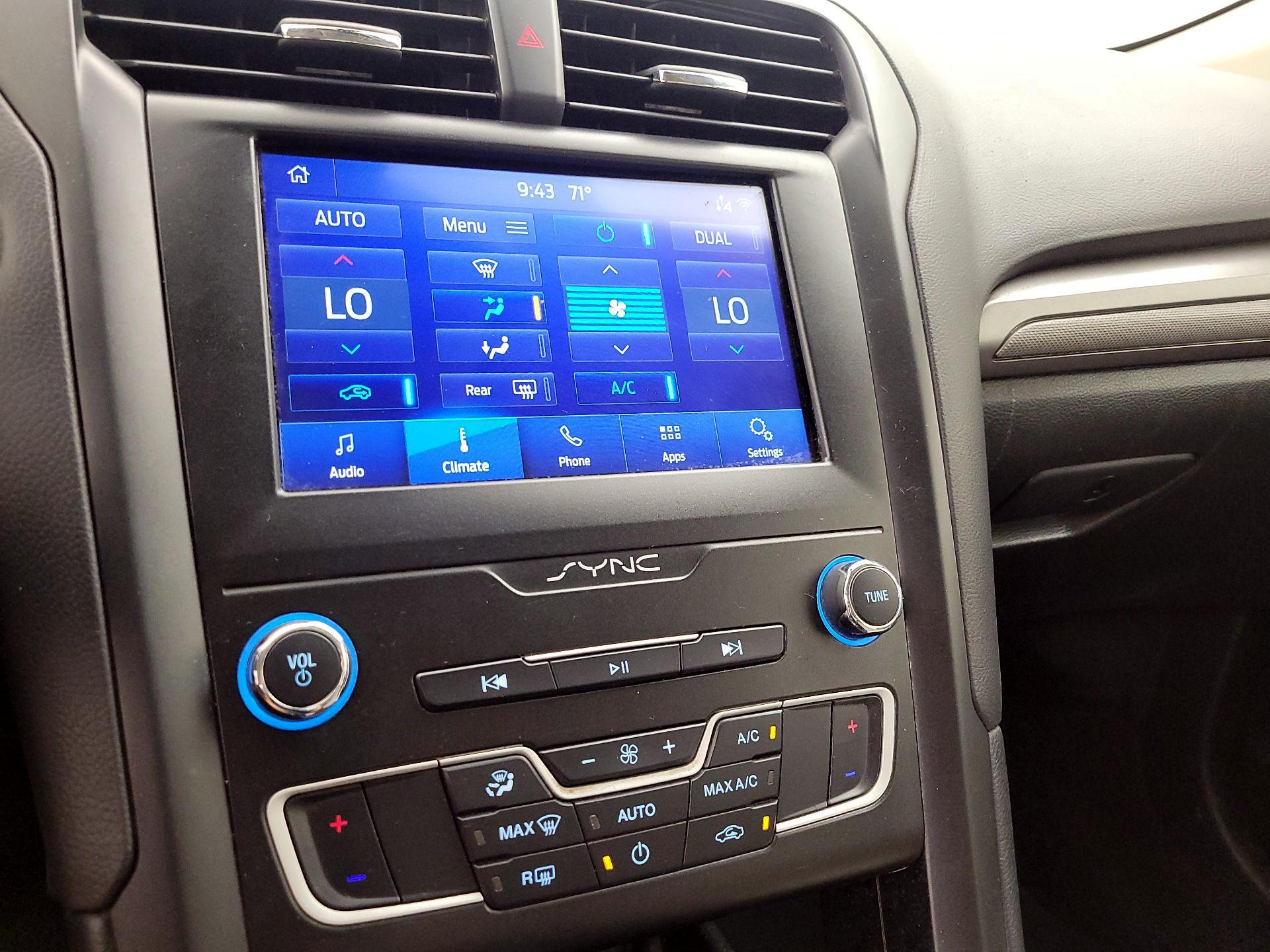 Thumbnail: 2020 Ford Fusion - 16