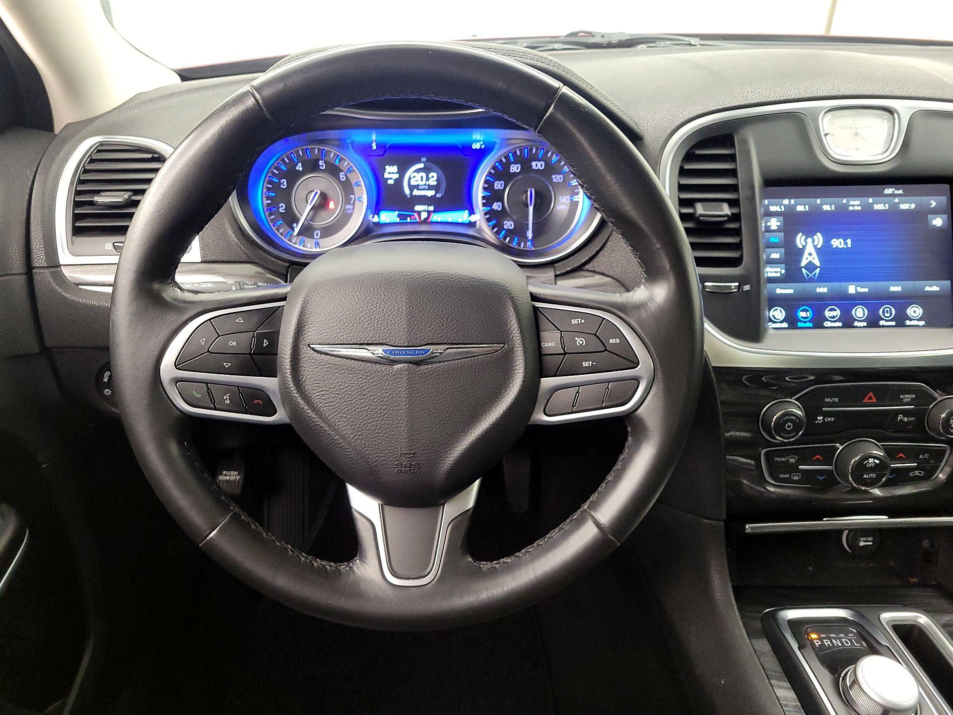 Thumbnail: 2021 Chrysler 300 - 10