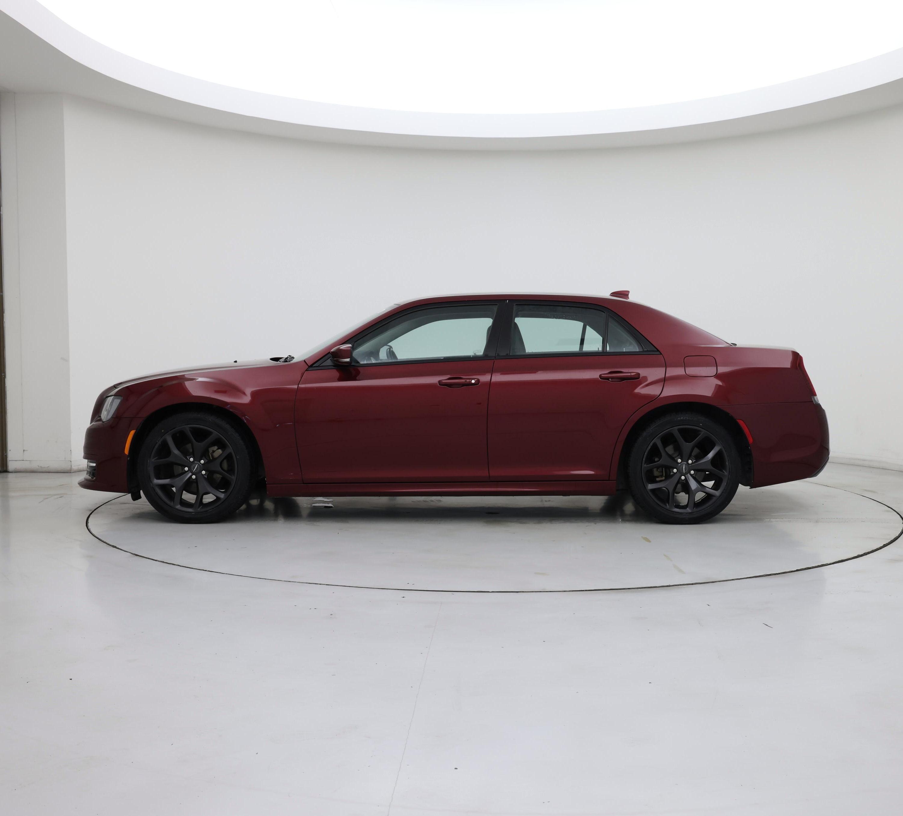 Thumbnail: 2021 Chrysler 300 - 3