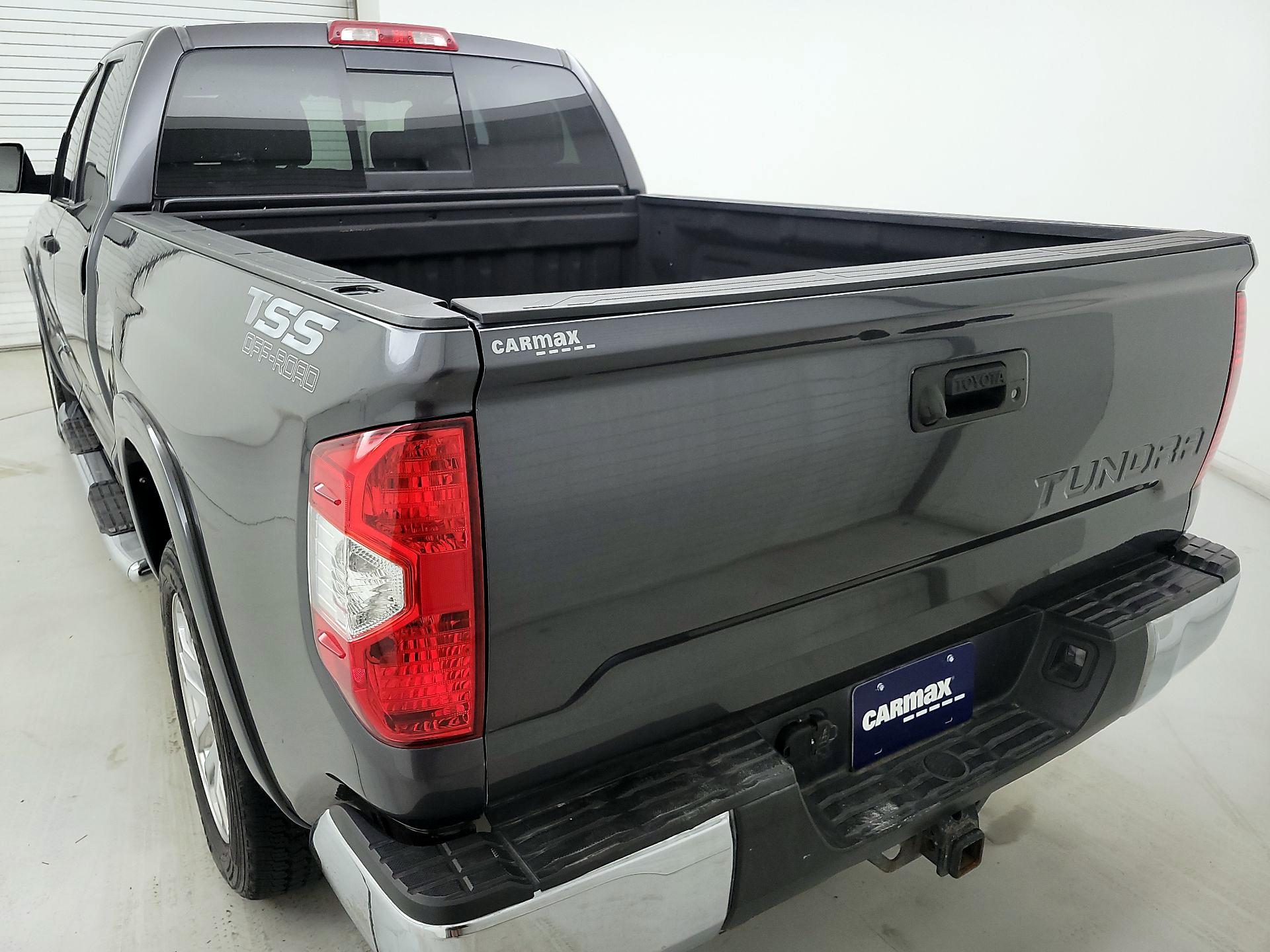 Thumbnail: 2018 Toyota Tundra - 20
