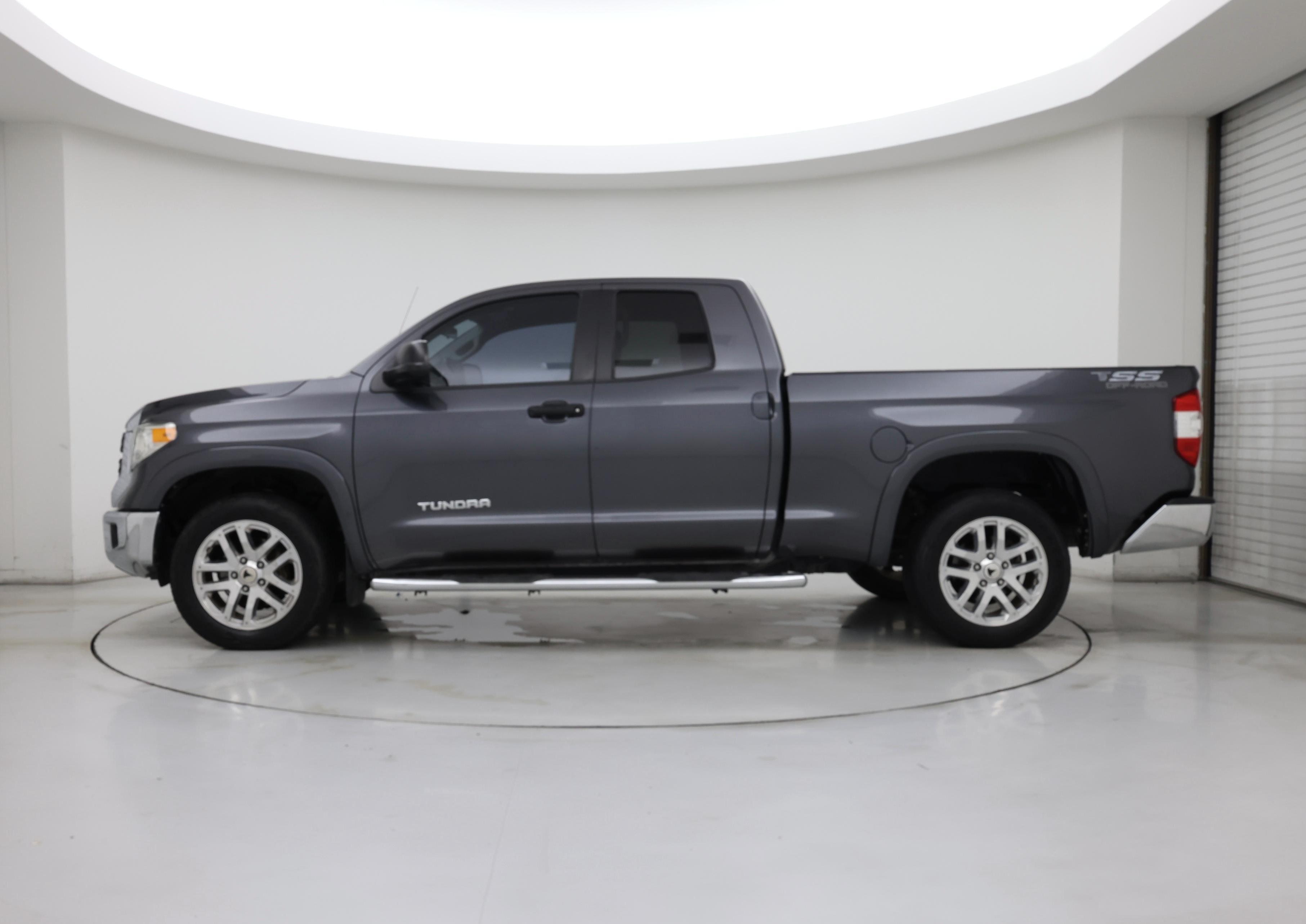 Thumbnail: 2018 Toyota Tundra - 3