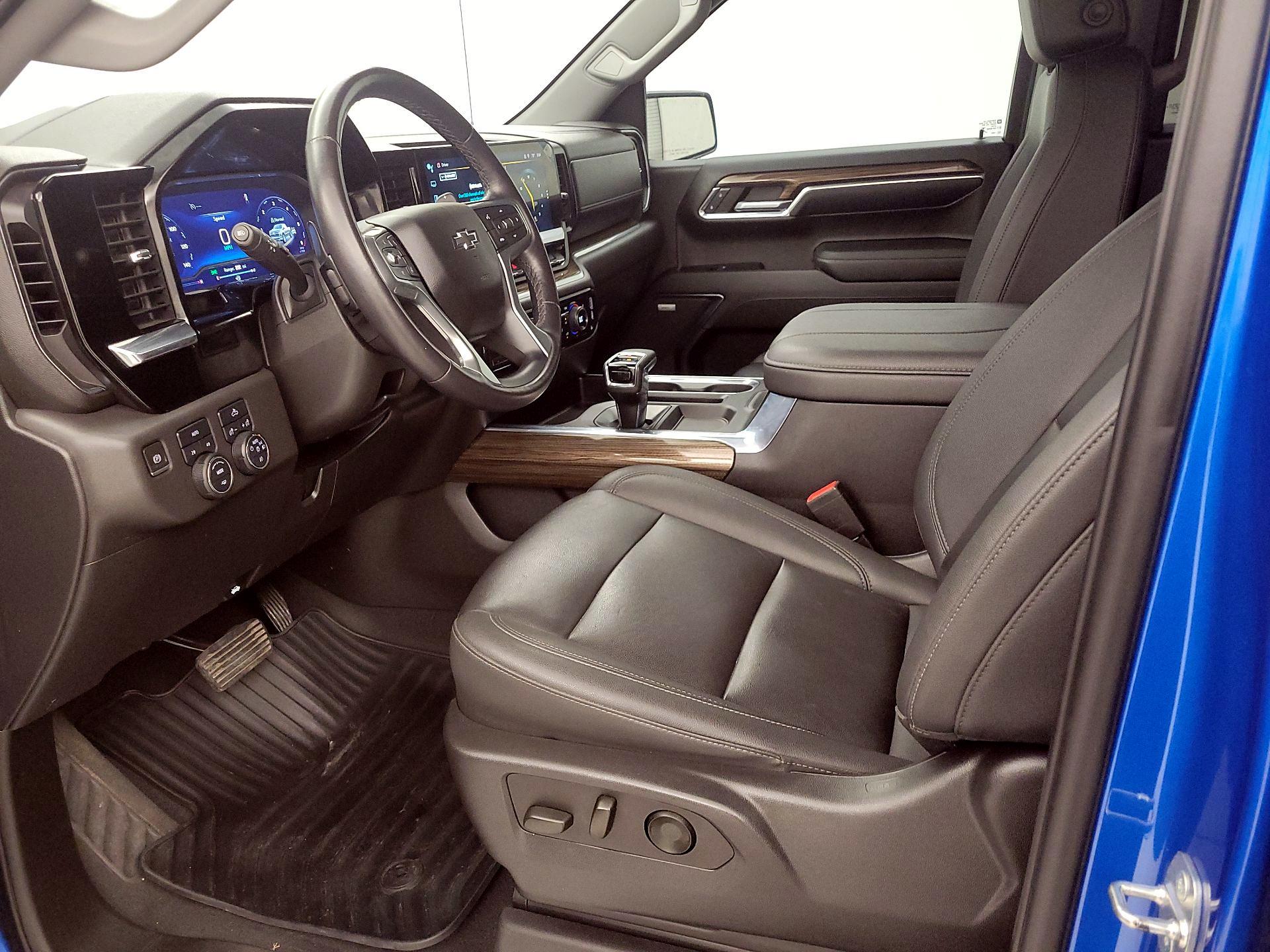 Thumbnail: 2023 Chevrolet Silverado 1500 - 11