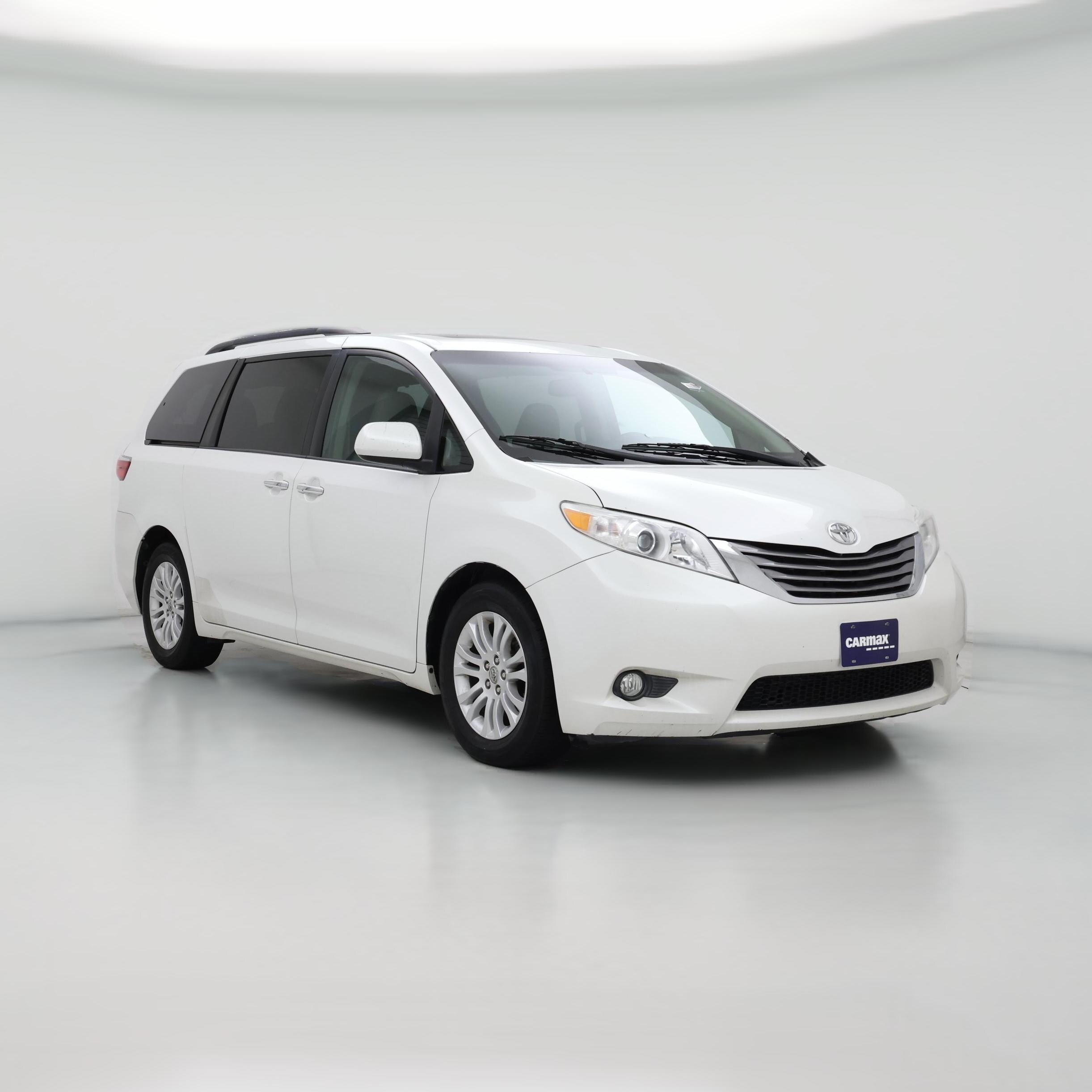 Thumbnail: 2015 Toyota Sienna - 1