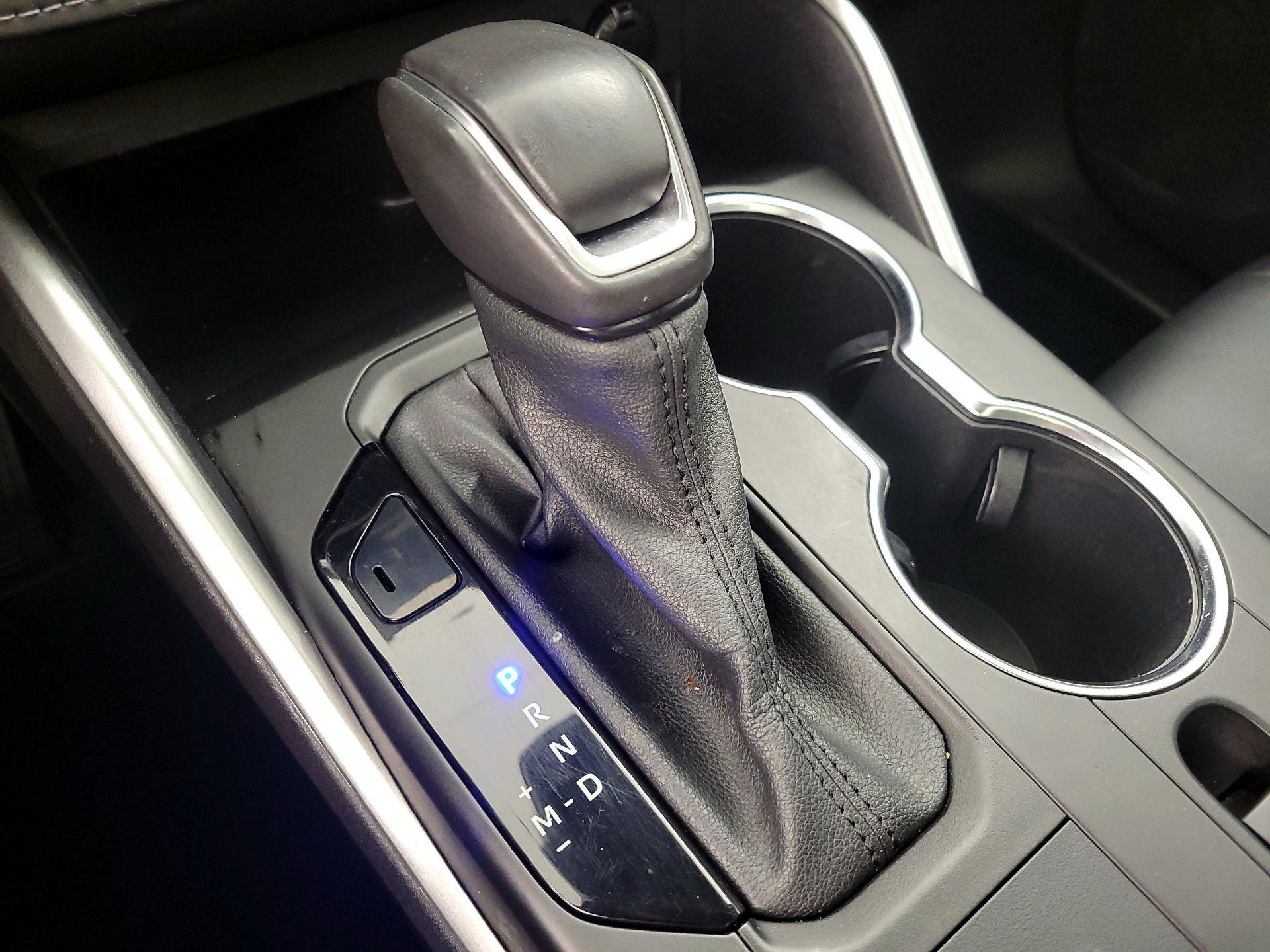 Thumbnail: 2021 Toyota Highlander - 17