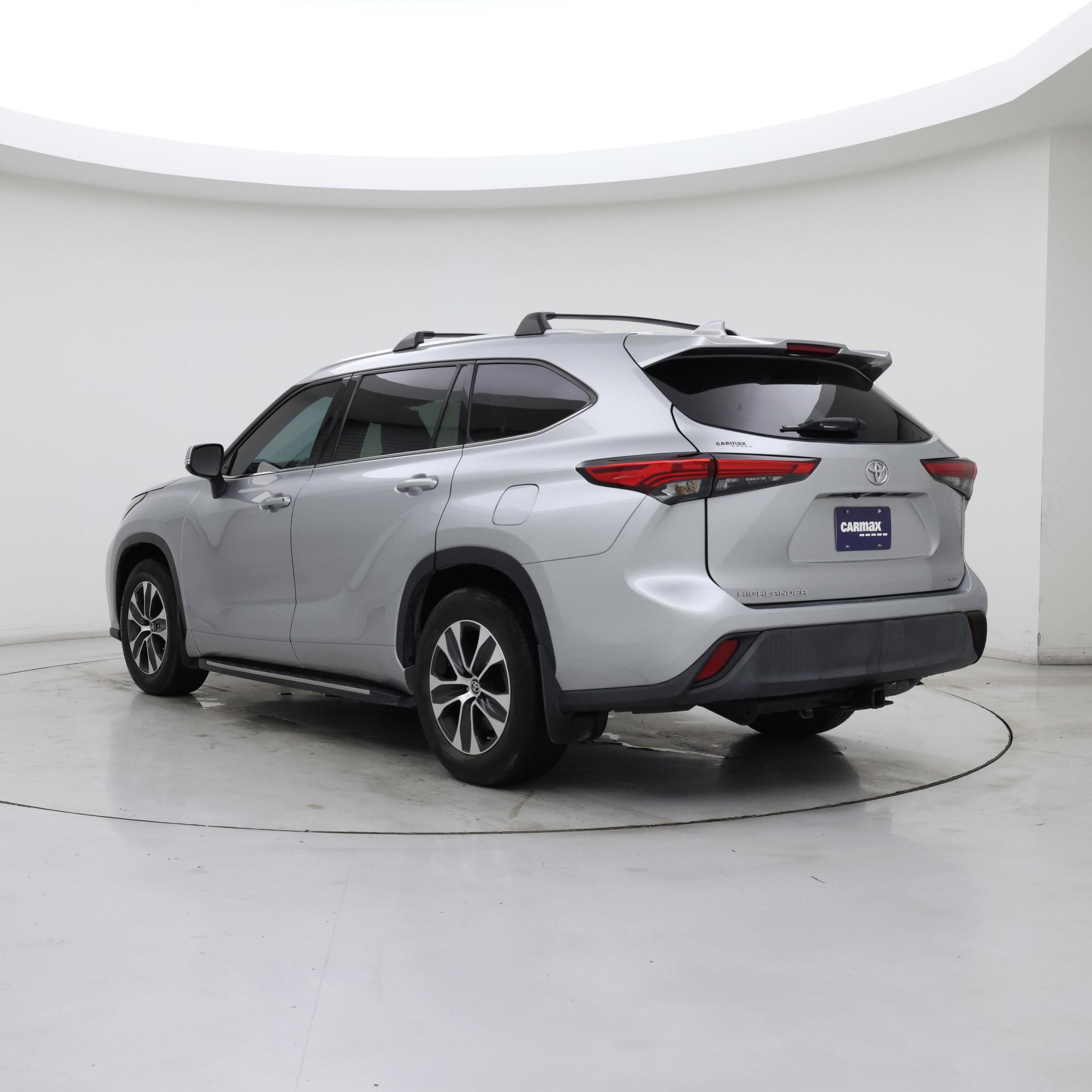 Thumbnail: 2021 Toyota Highlander - 2