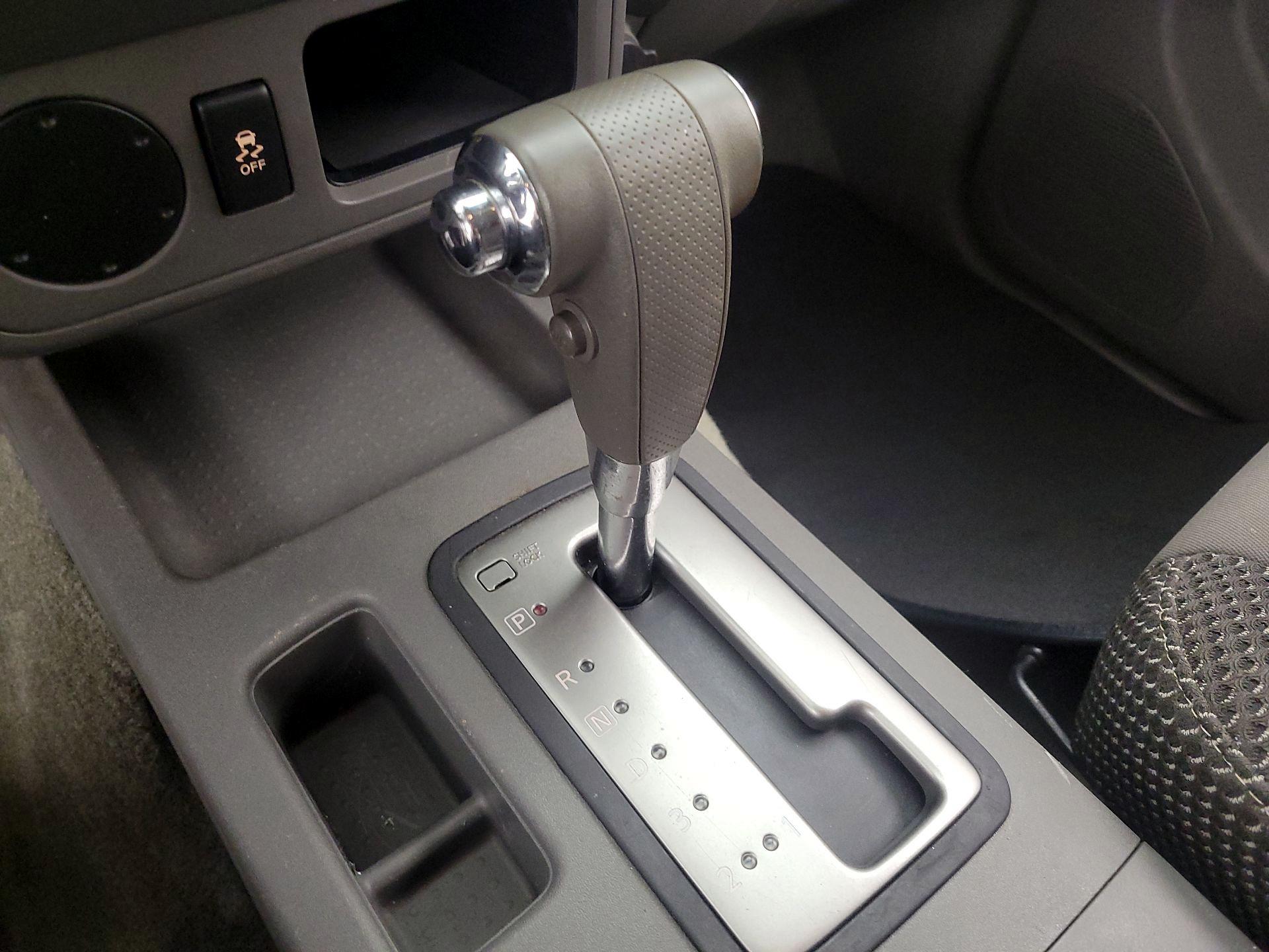 Thumbnail: 2015 Nissan Frontier - 16