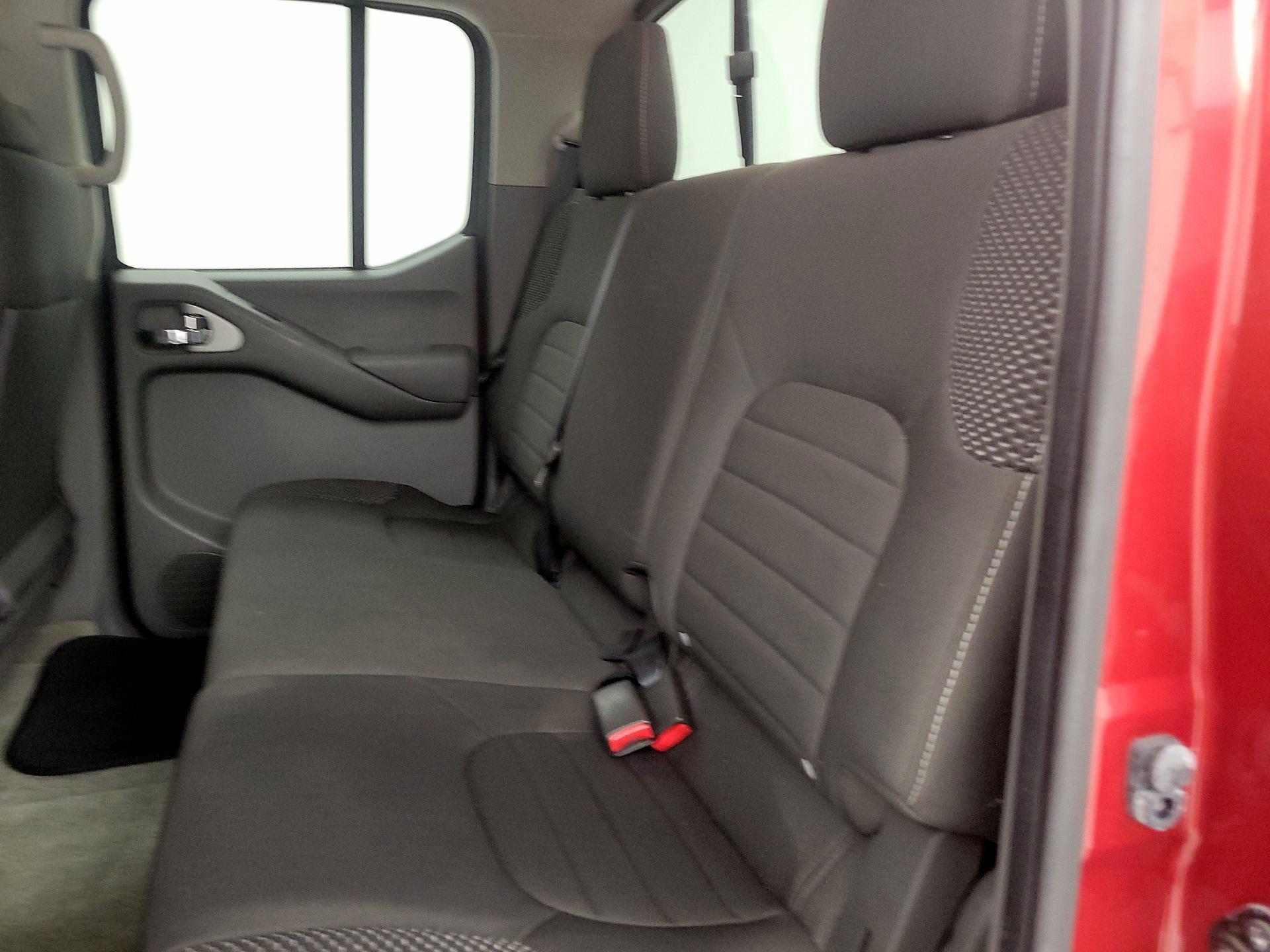 Thumbnail: 2015 Nissan Frontier - 18