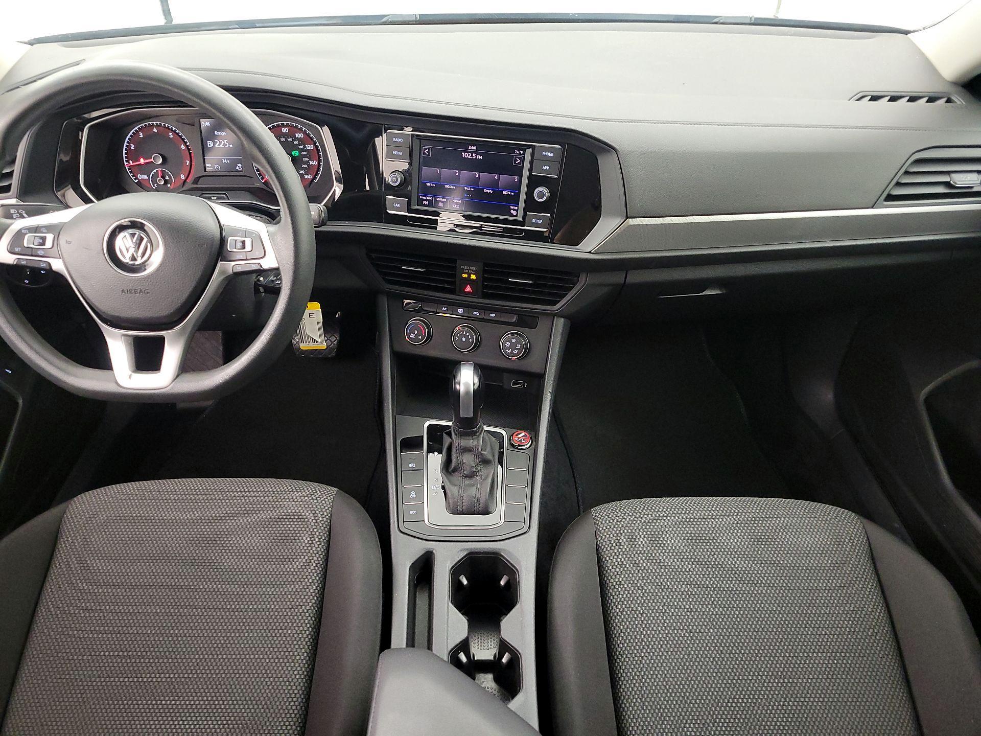 Thumbnail: 2019 Volkswagen Jetta - 9