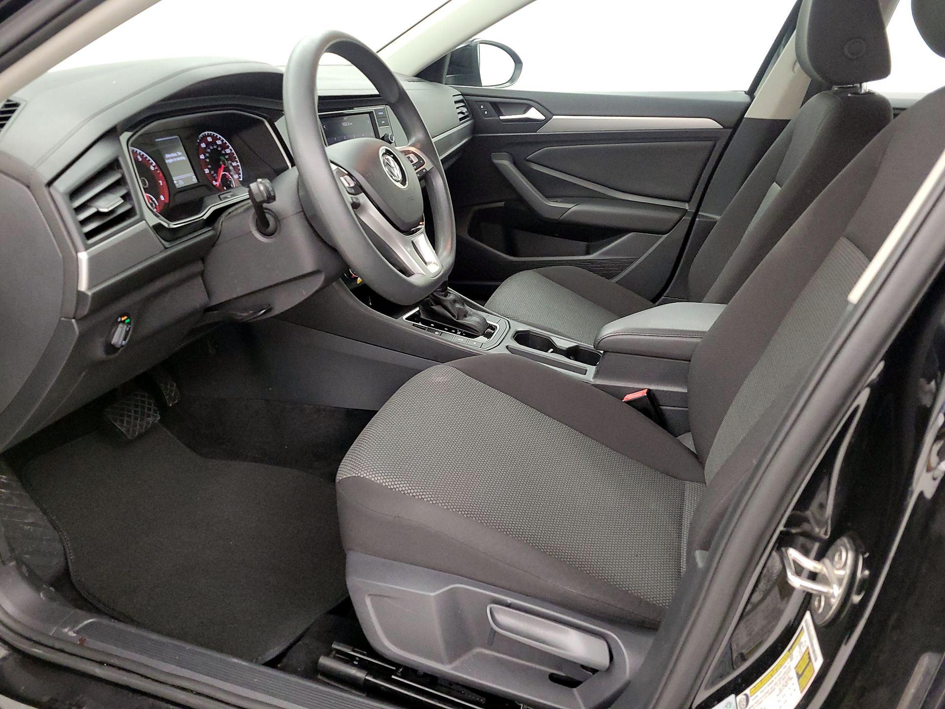 Thumbnail: 2019 Volkswagen Jetta - 11