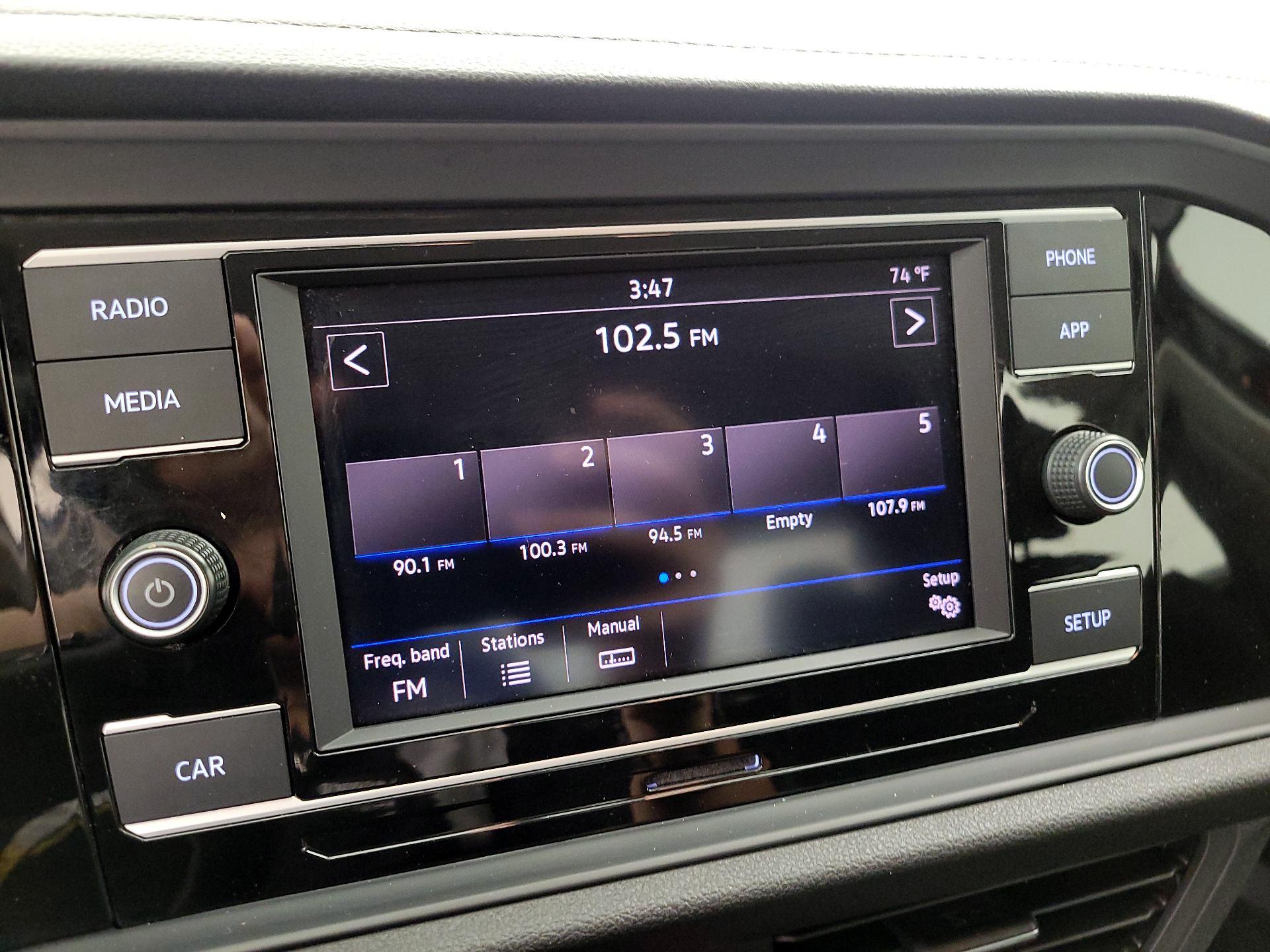 Thumbnail: 2019 Volkswagen Jetta - 15