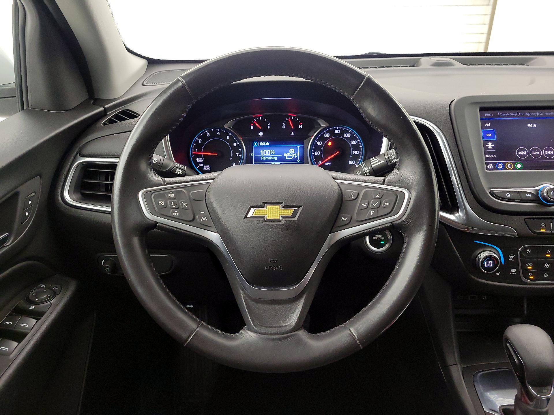 Thumbnail: 2022 Chevrolet Equinox - 10