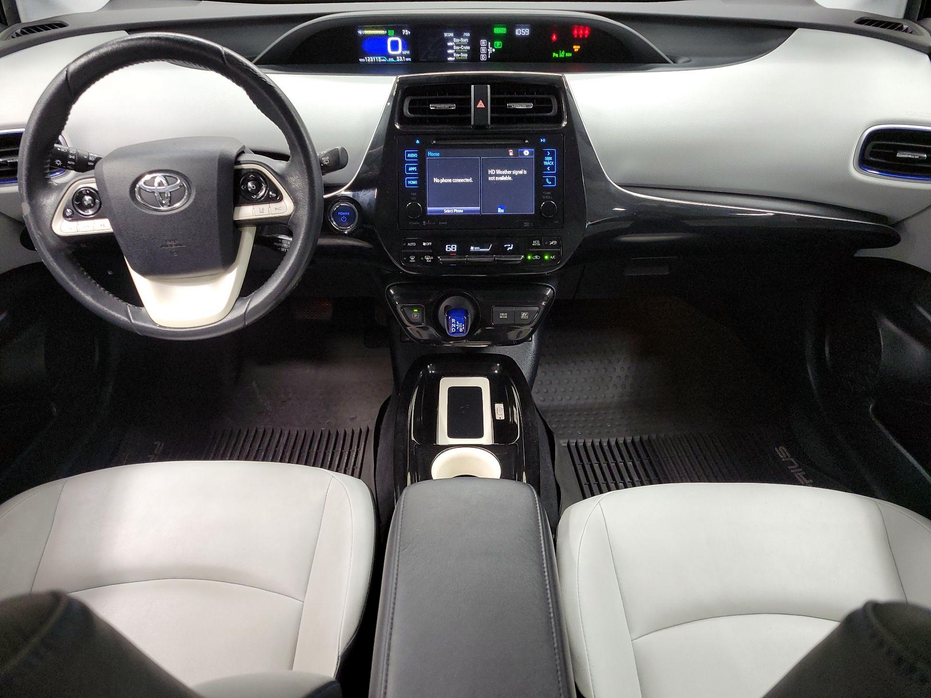 Thumbnail: 2017 Toyota Prius - 18