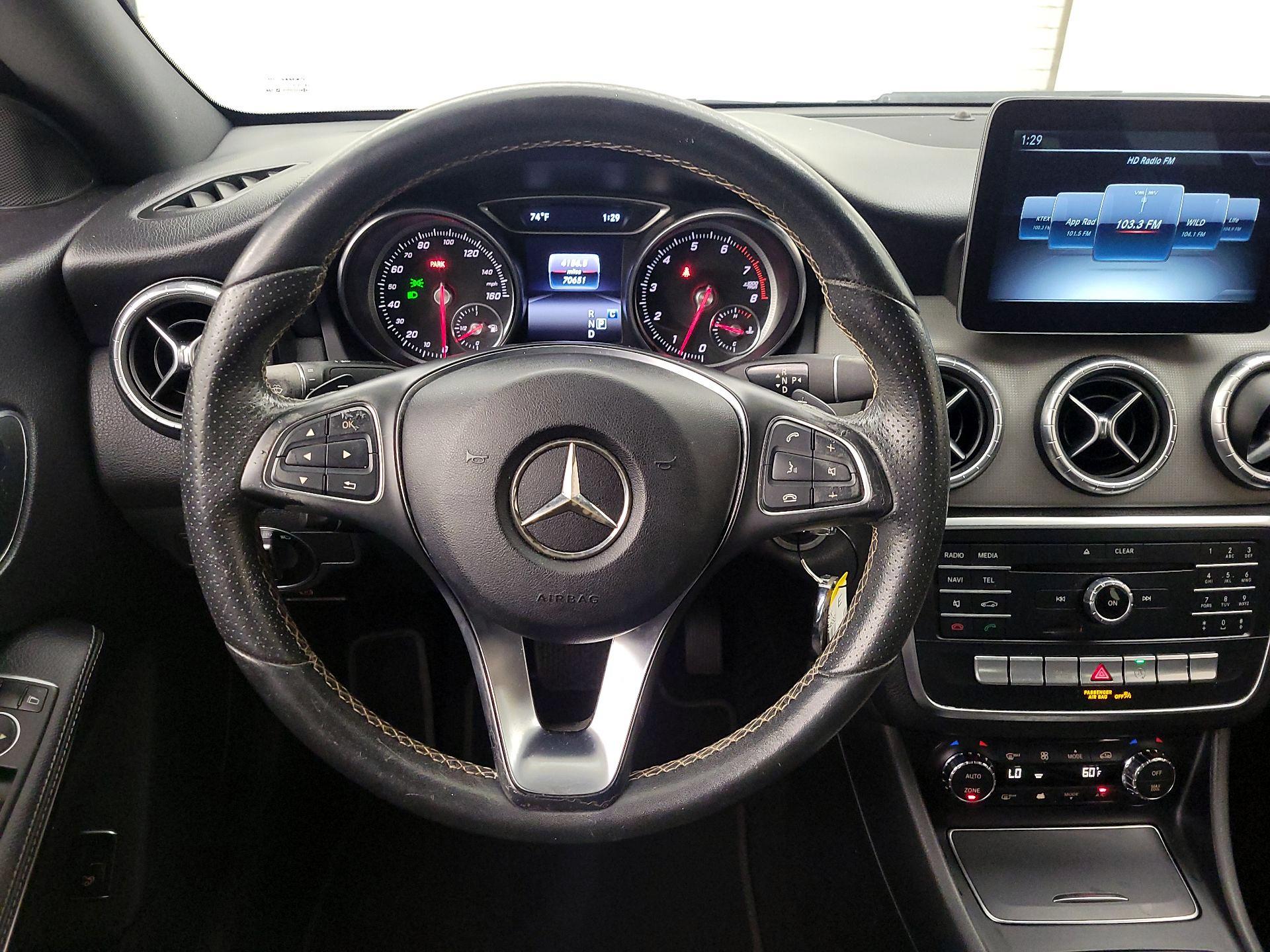 Thumbnail: 2018 Mercedes-Benz CLA - 10