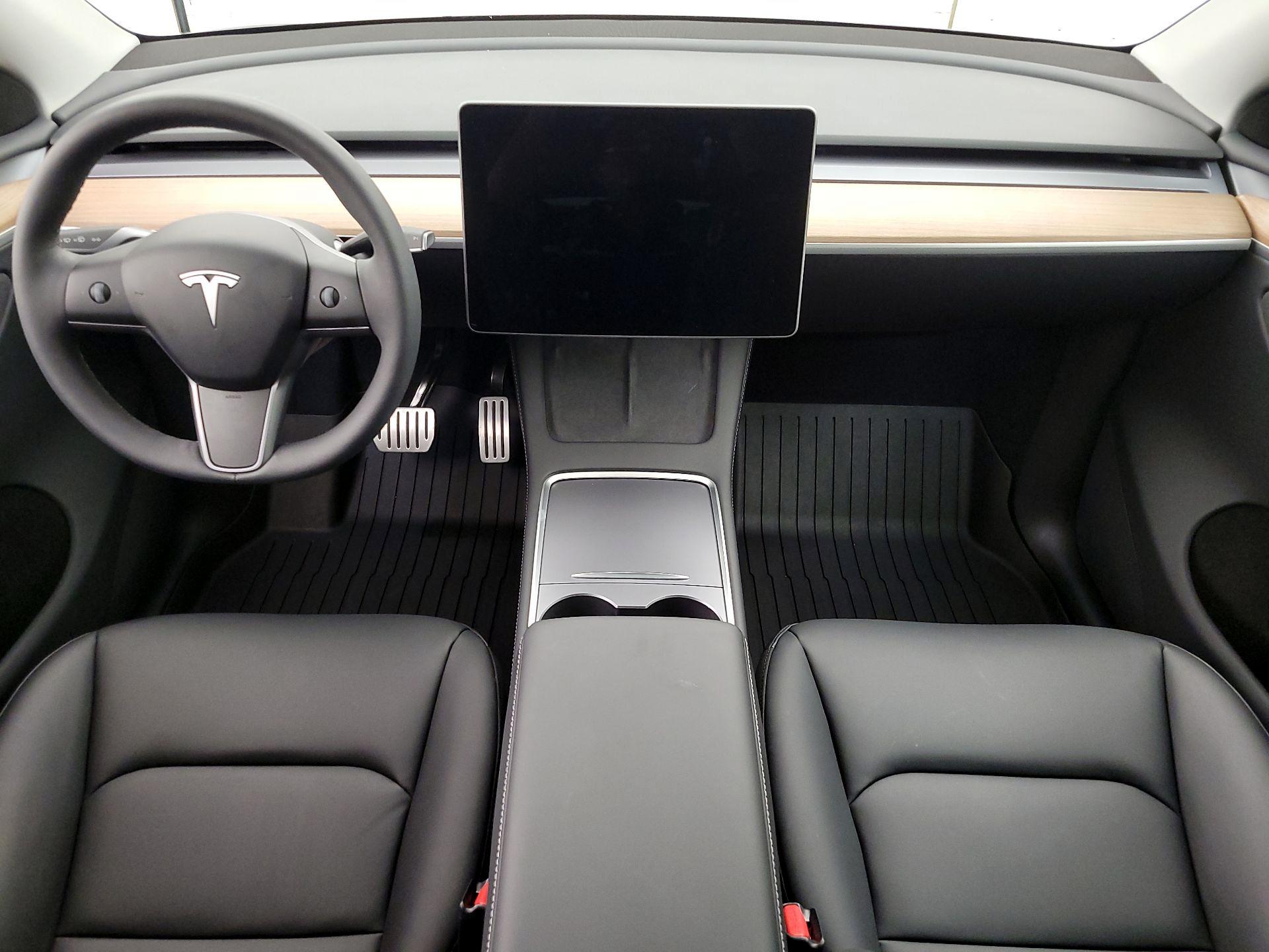 Thumbnail: 2024 Tesla Model Y - 9