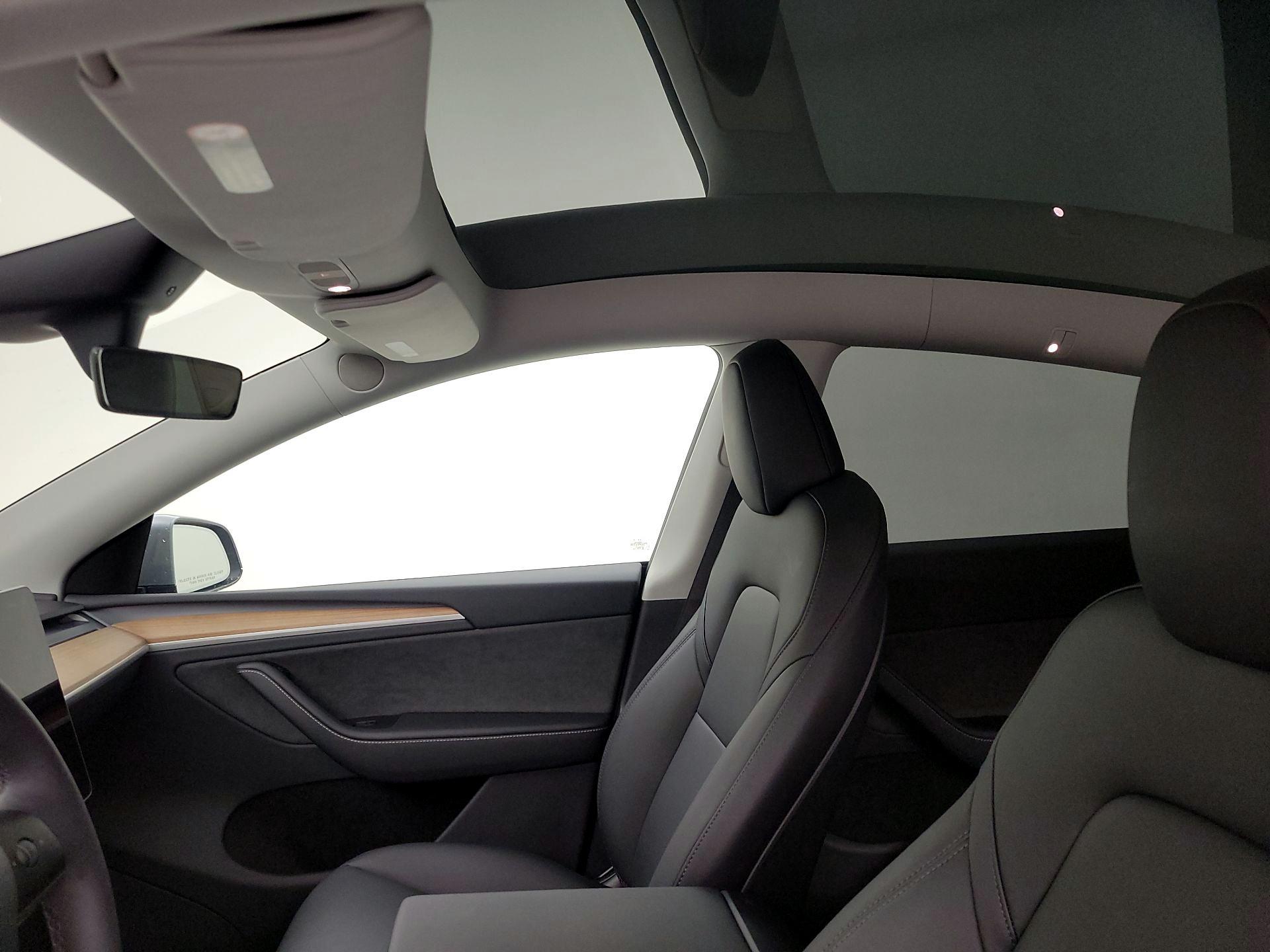 Thumbnail: 2024 Tesla Model Y - 18