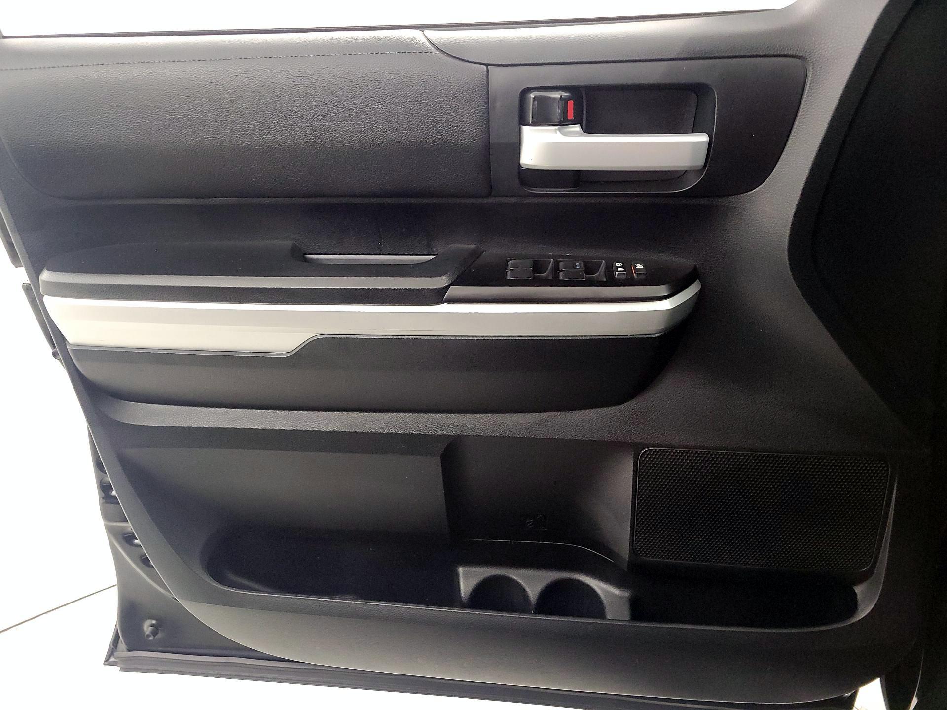 Thumbnail: 2016 Toyota Tundra - 12