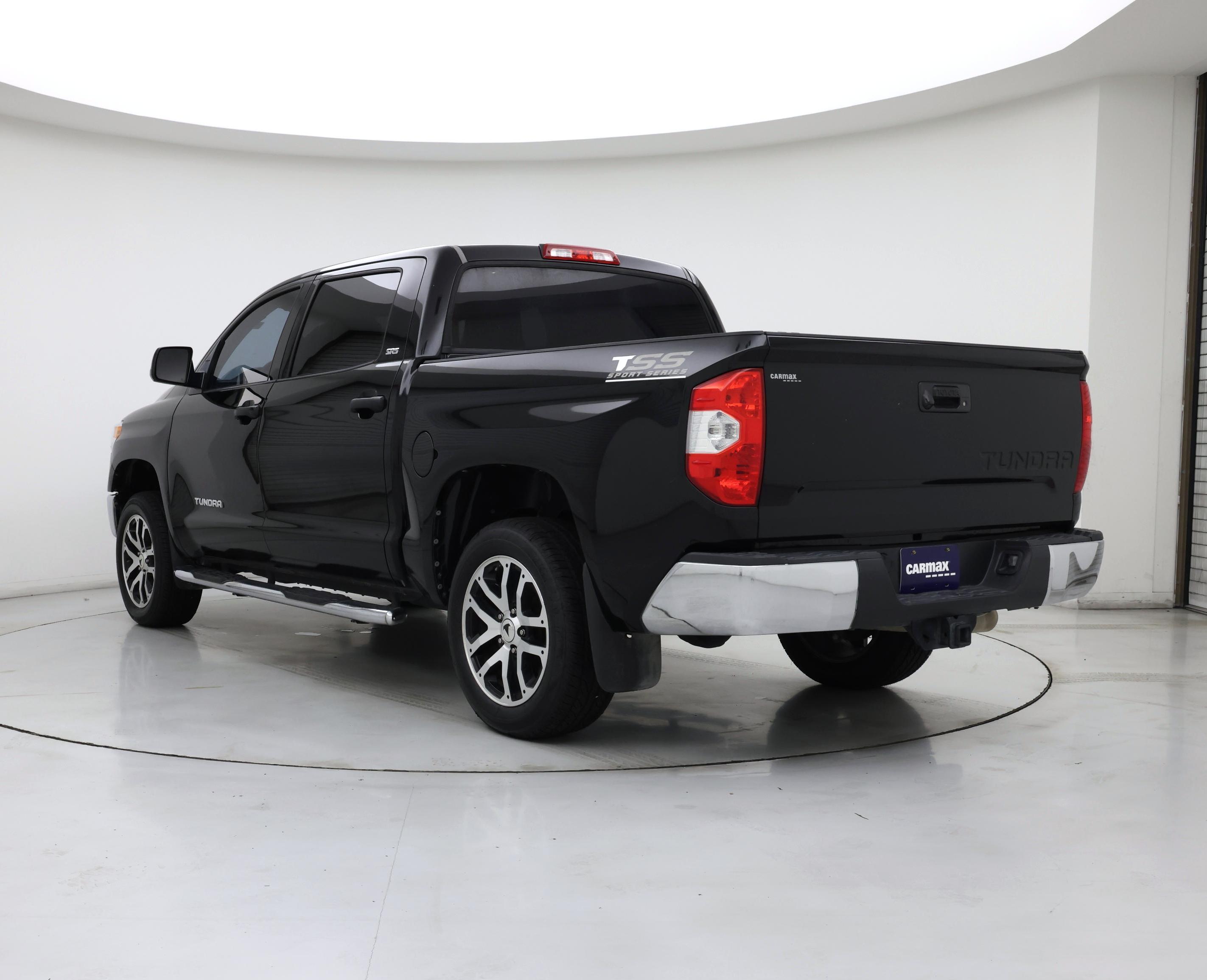 Thumbnail: 2016 Toyota Tundra - 2