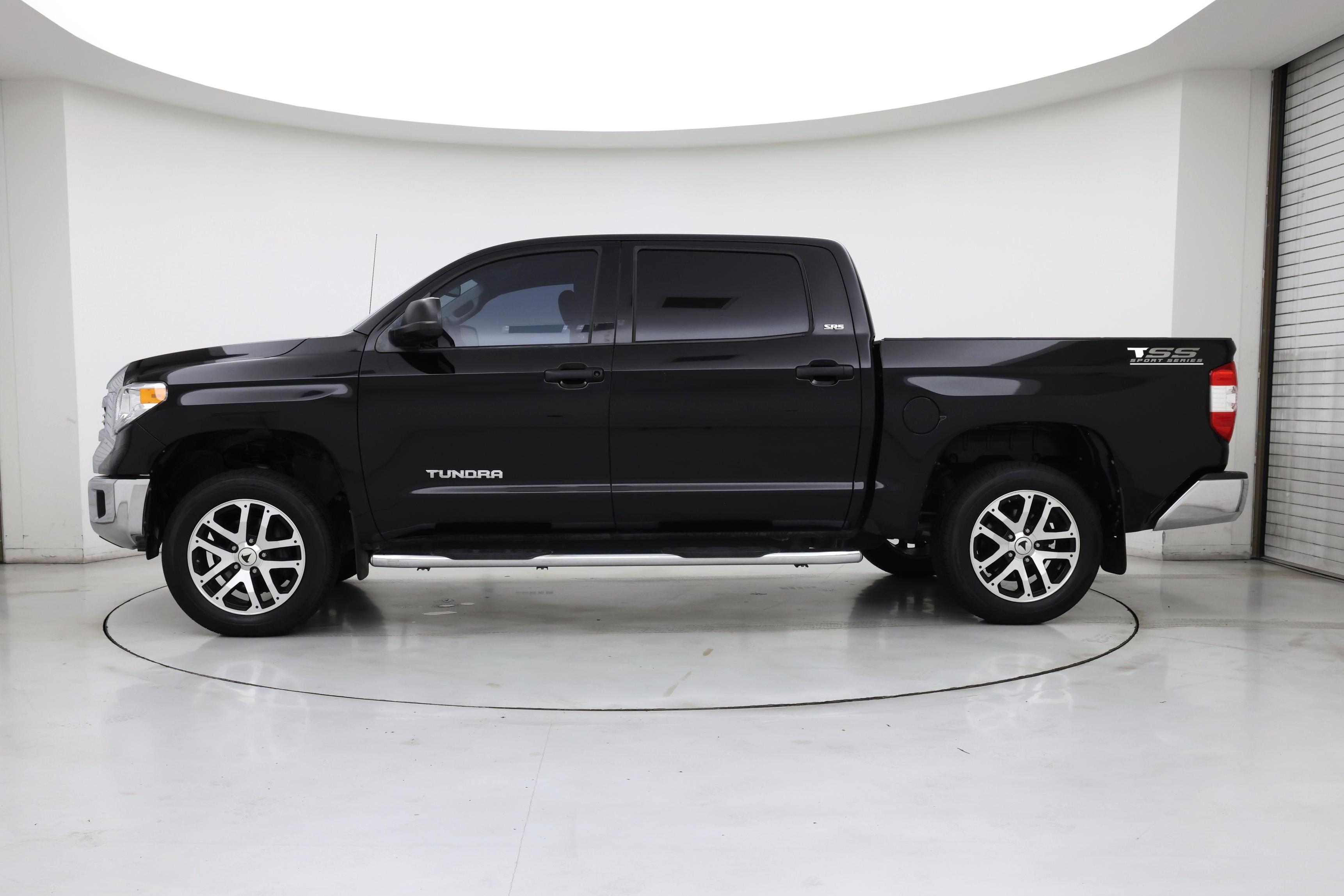 Thumbnail: 2016 Toyota Tundra - 3