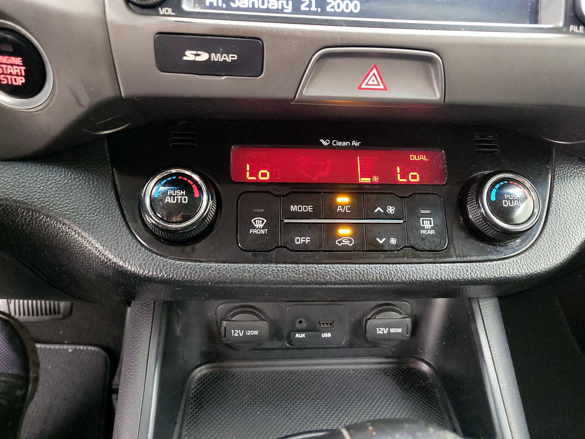 Thumbnail: 2014 Kia Sportage - 17