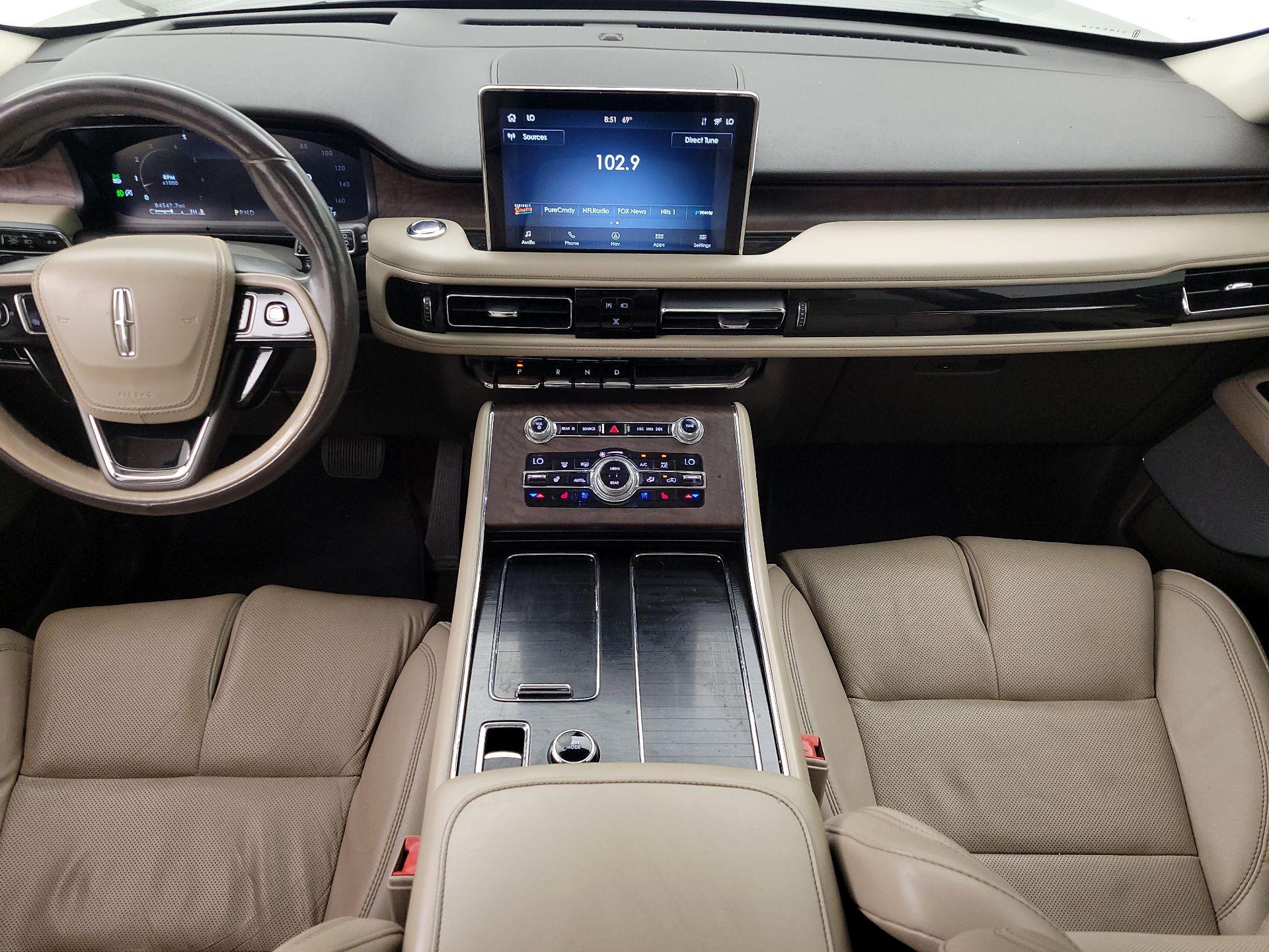 Thumbnail: 2020 Lincoln Aviator - 9