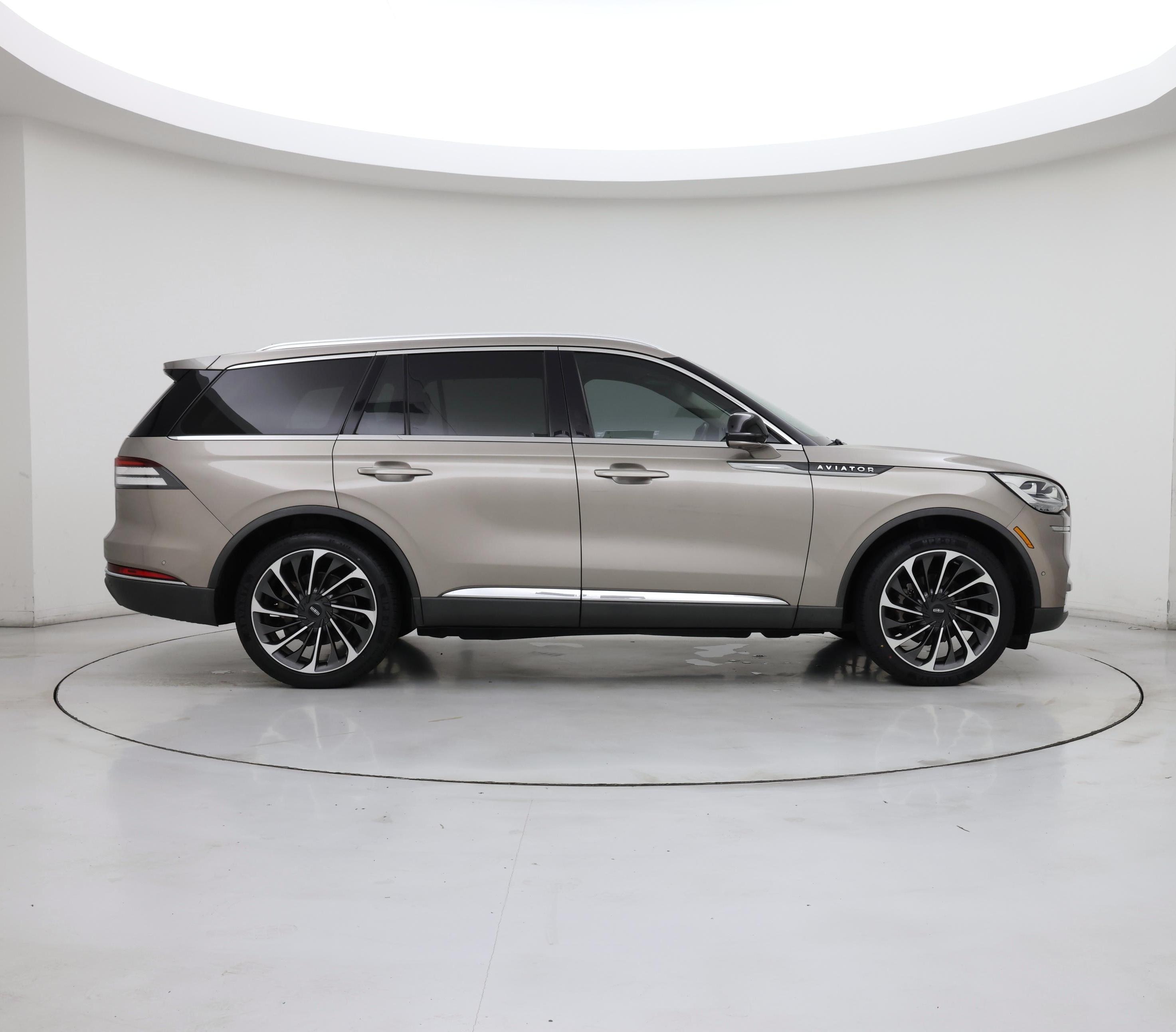 Thumbnail: 2020 Lincoln Aviator - 7