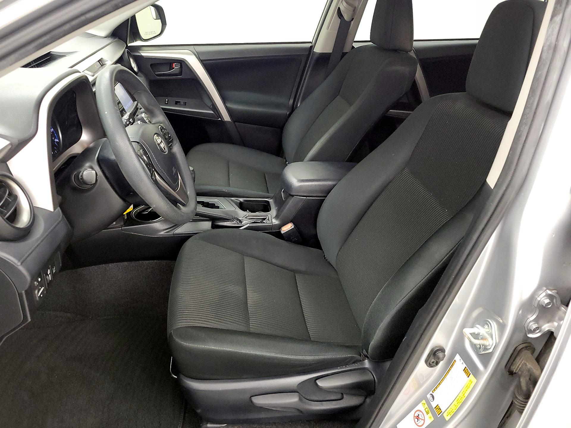 Thumbnail: 2018 Toyota RAV4 - 11