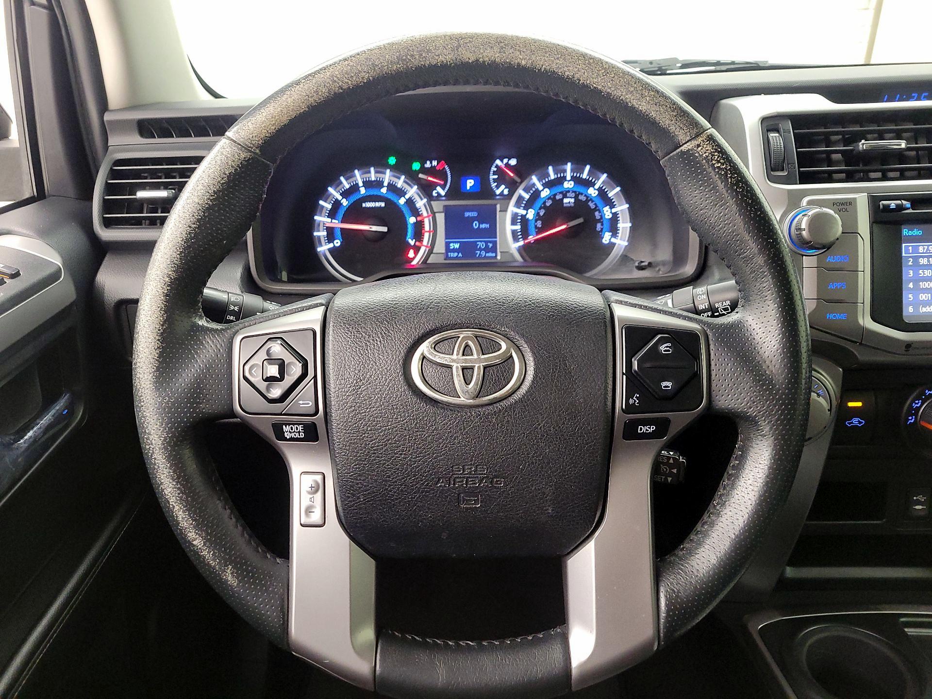 Thumbnail: 2015 Toyota 4Runner - 10