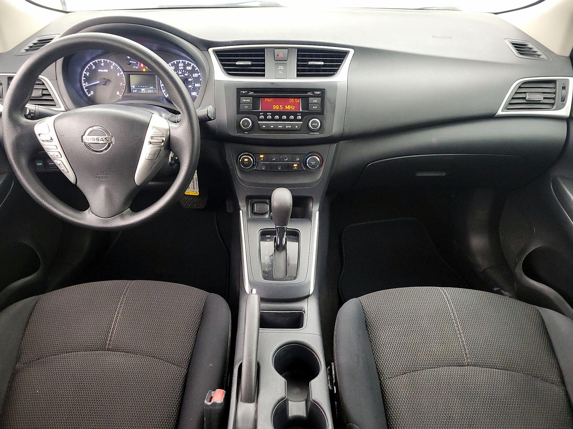 Thumbnail: 2017 Nissan Sentra - 9