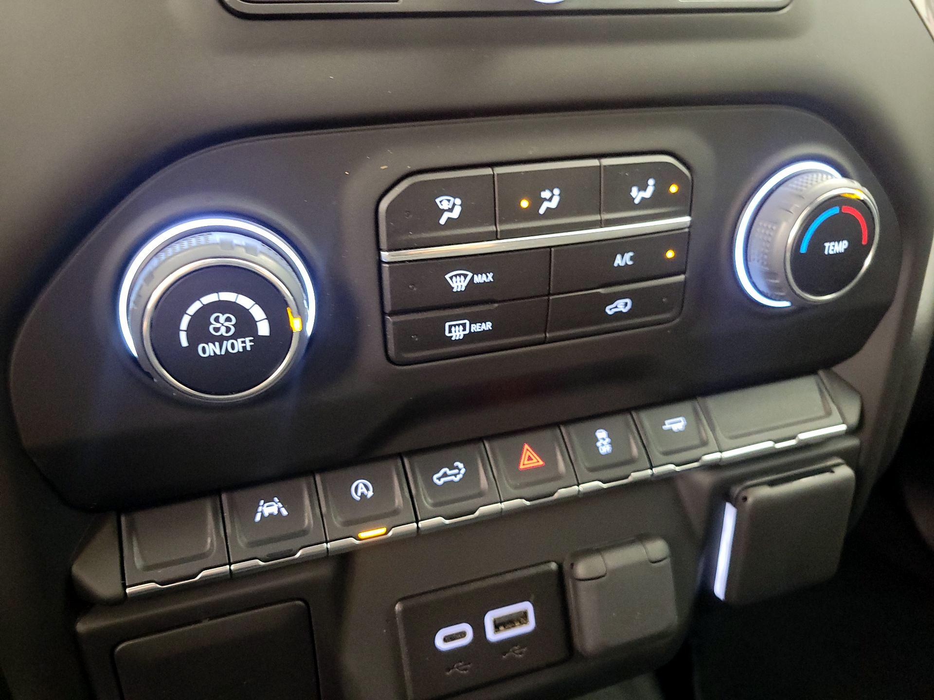 Thumbnail: 2024 Chevrolet Silverado 1500 - 16