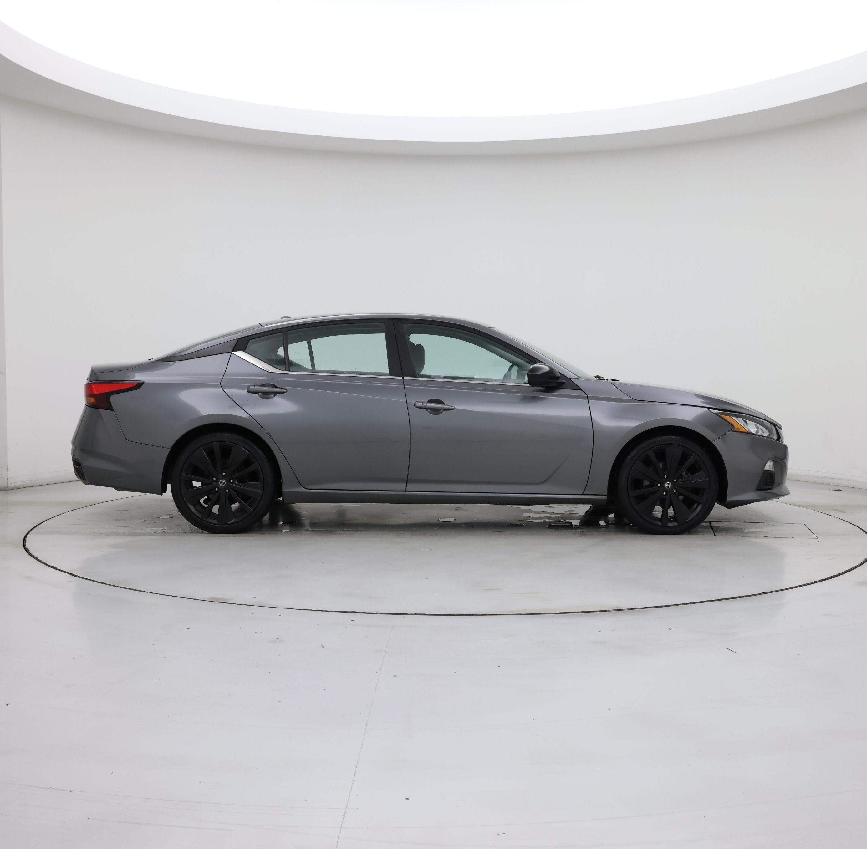 Thumbnail: 2020 Nissan Altima - 7