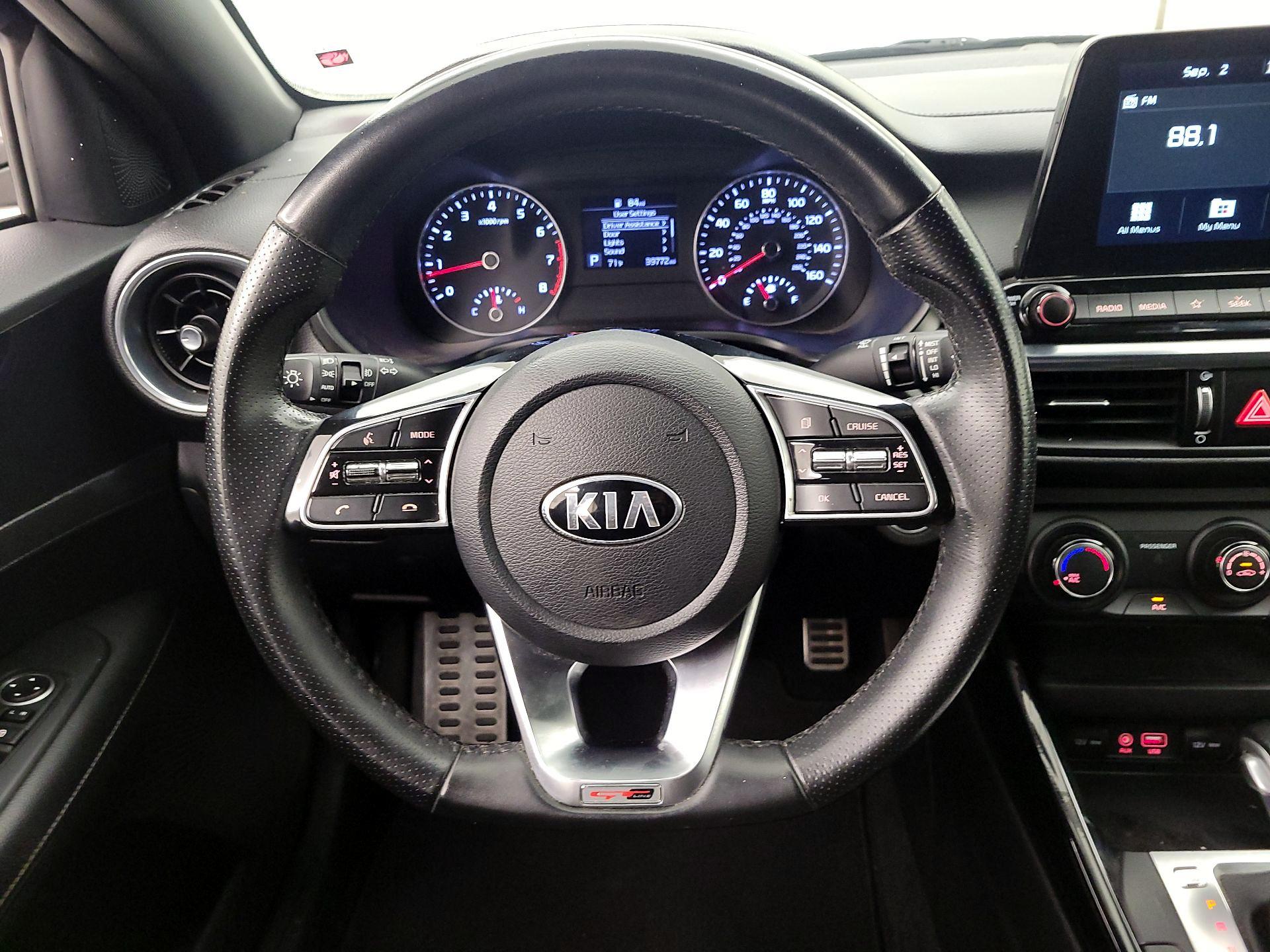 Thumbnail: 2021 Kia Forte - 10
