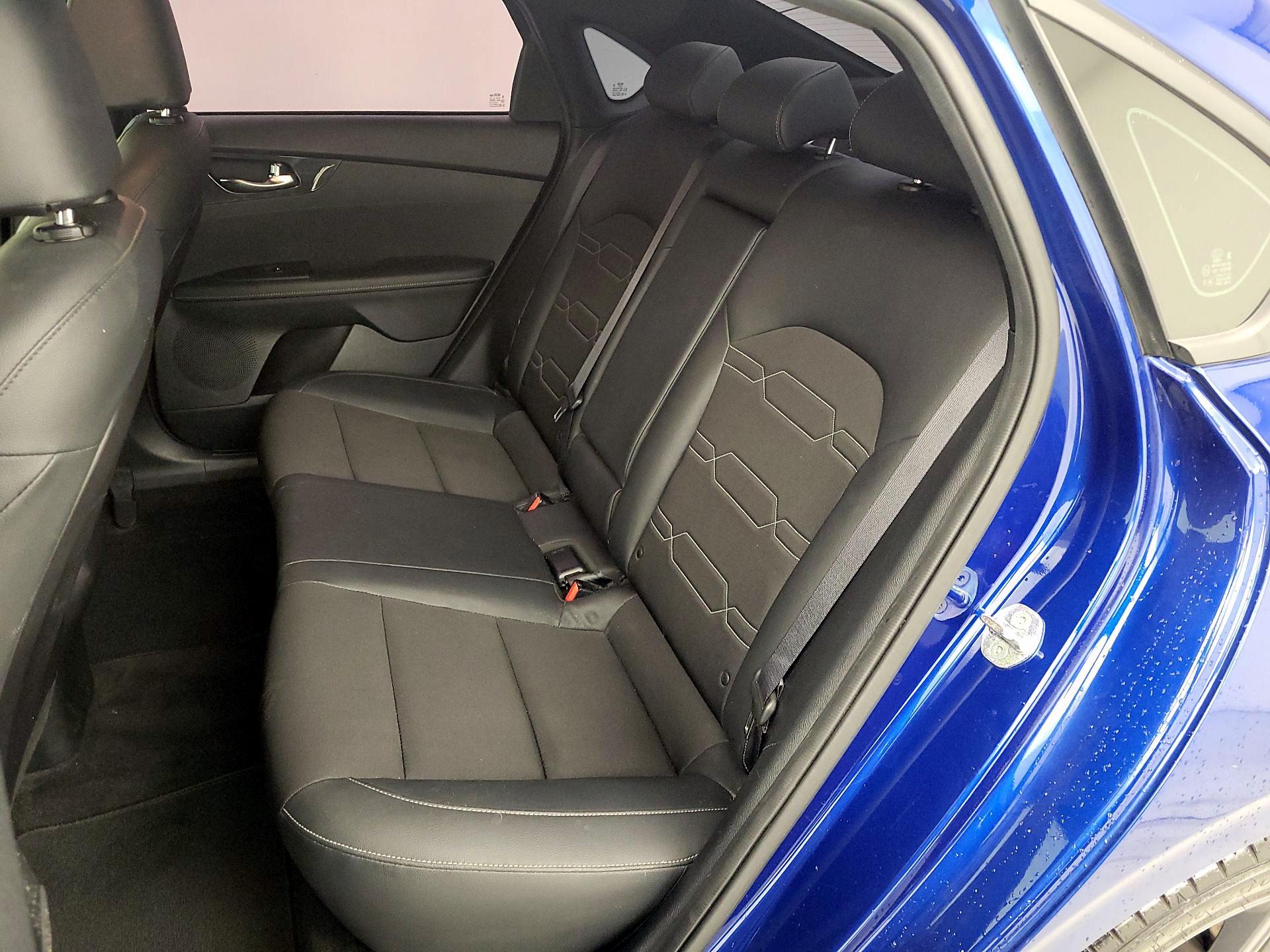 Thumbnail: 2021 Kia Forte - 19