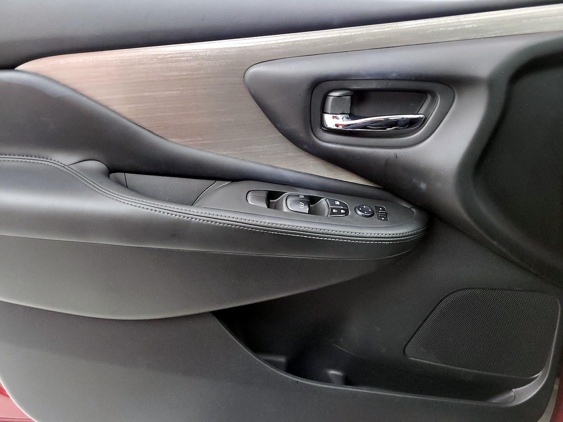Thumbnail: 2016 Nissan Murano - 12