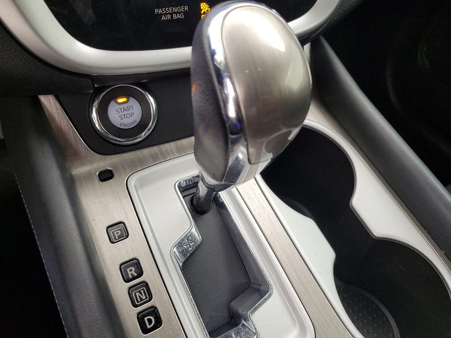 Thumbnail: 2016 Nissan Murano - 18