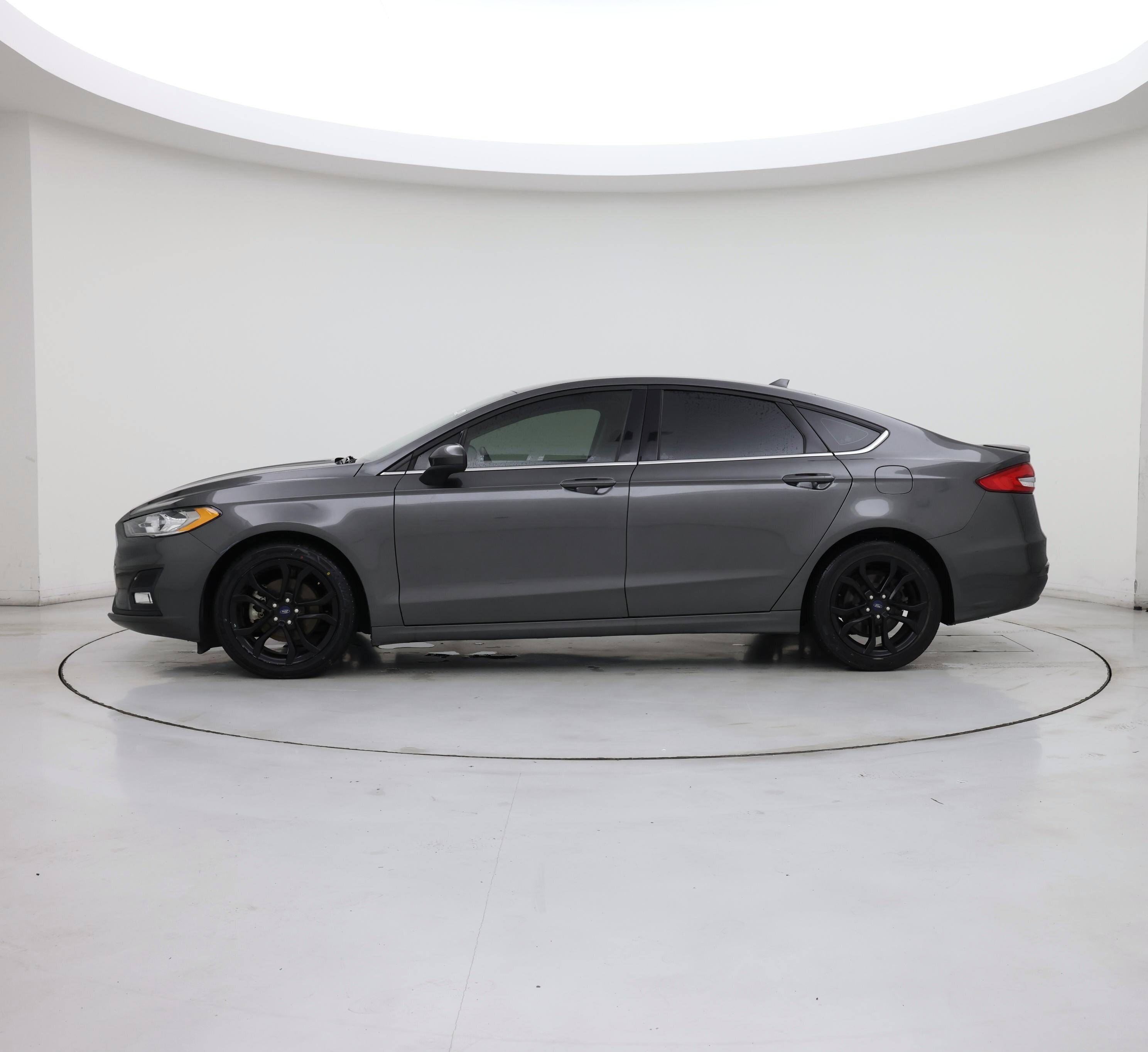 Thumbnail: 2020 Ford Fusion - 3
