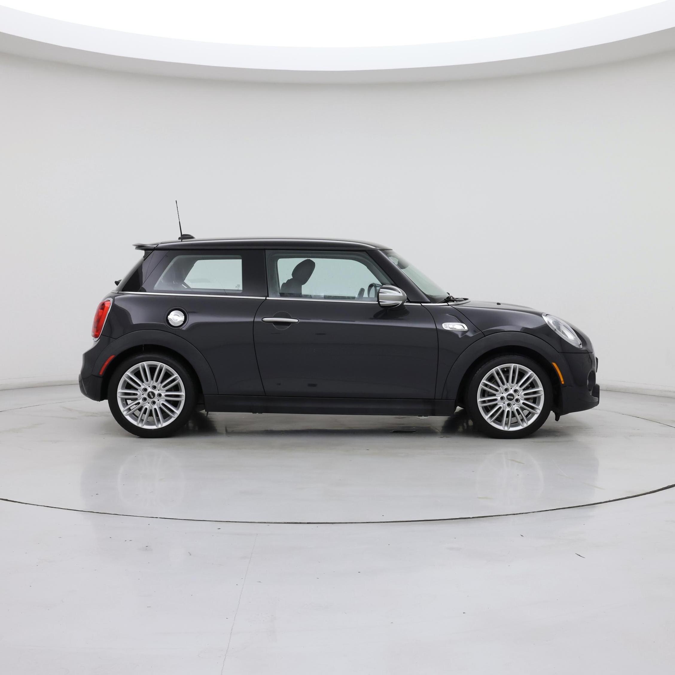 Thumbnail: 2015 MINI Cooper Hardtop - 7