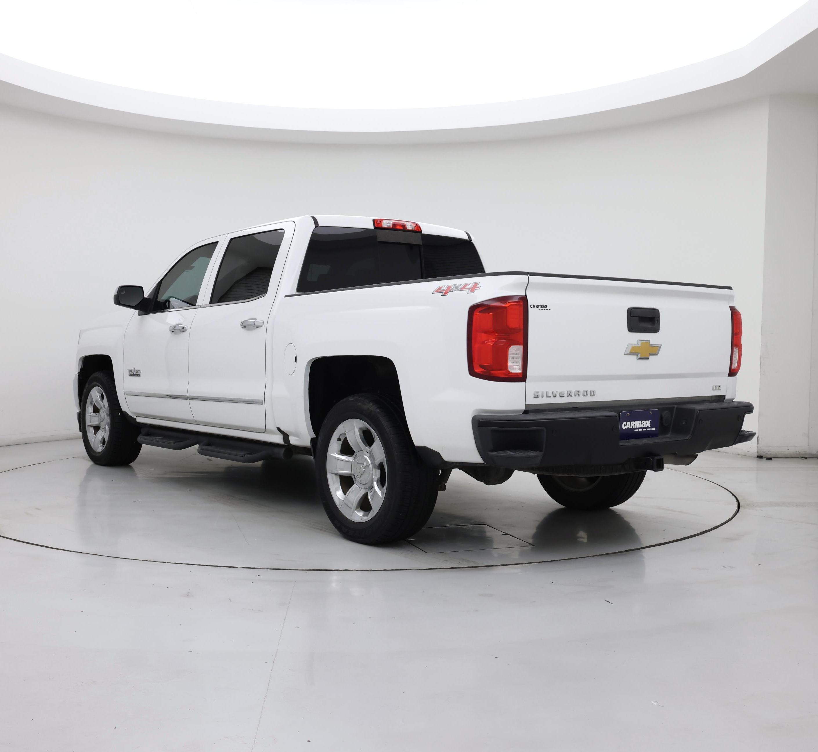 Thumbnail: 2017 Chevrolet Silverado 1500 - 2