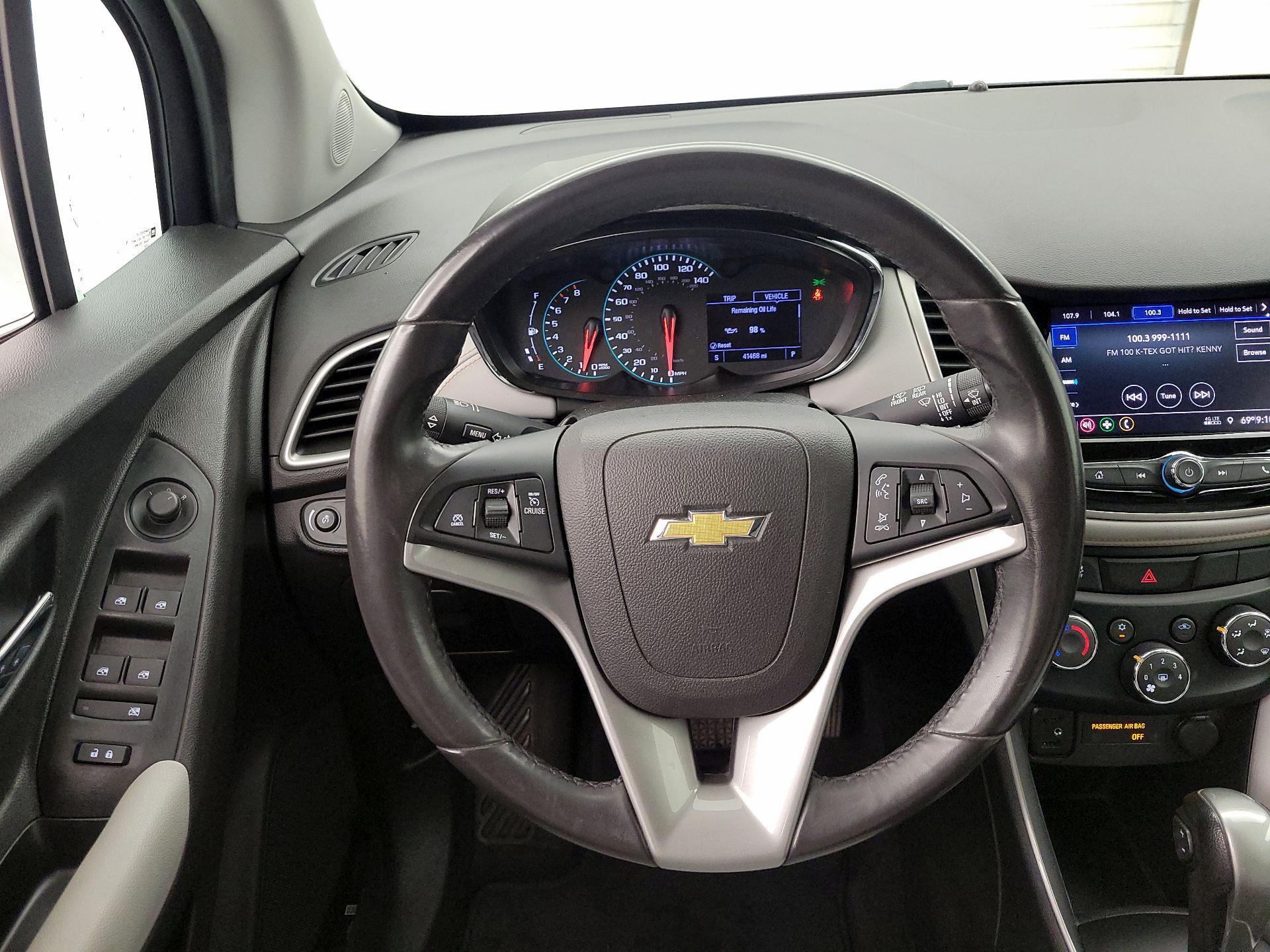 Thumbnail: 2020 Chevrolet Trax - 10