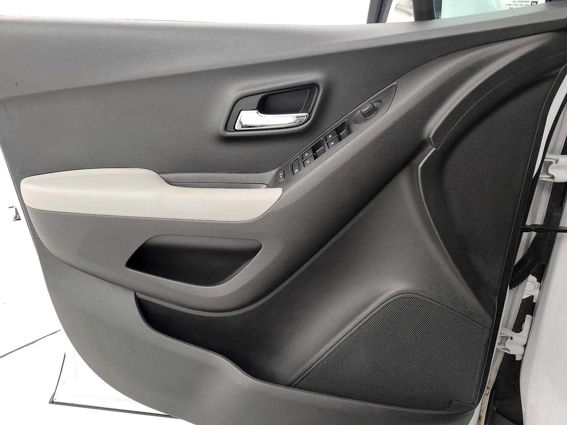 Thumbnail: 2020 Chevrolet Trax - 12