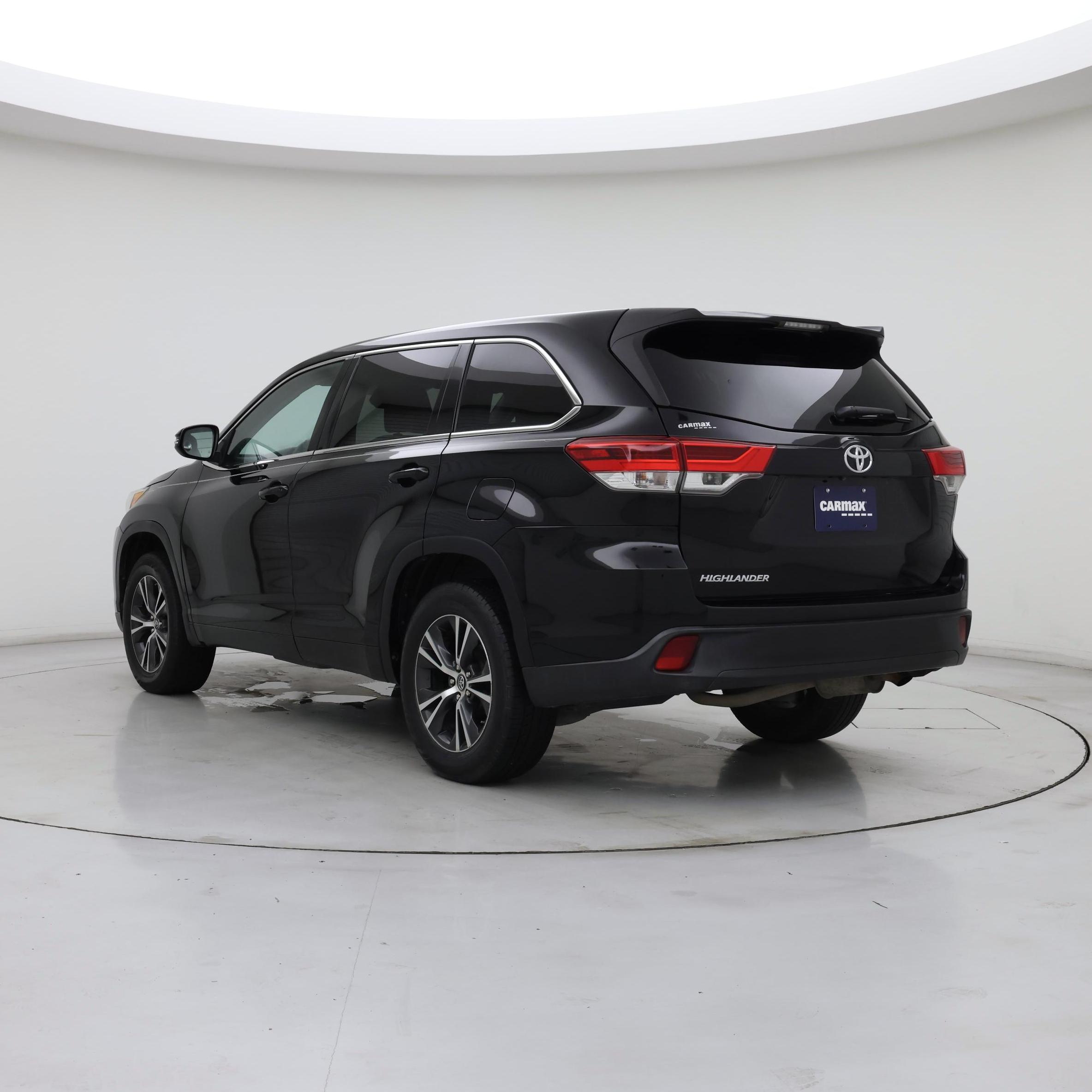 Thumbnail: 2017 Toyota Highlander - 2