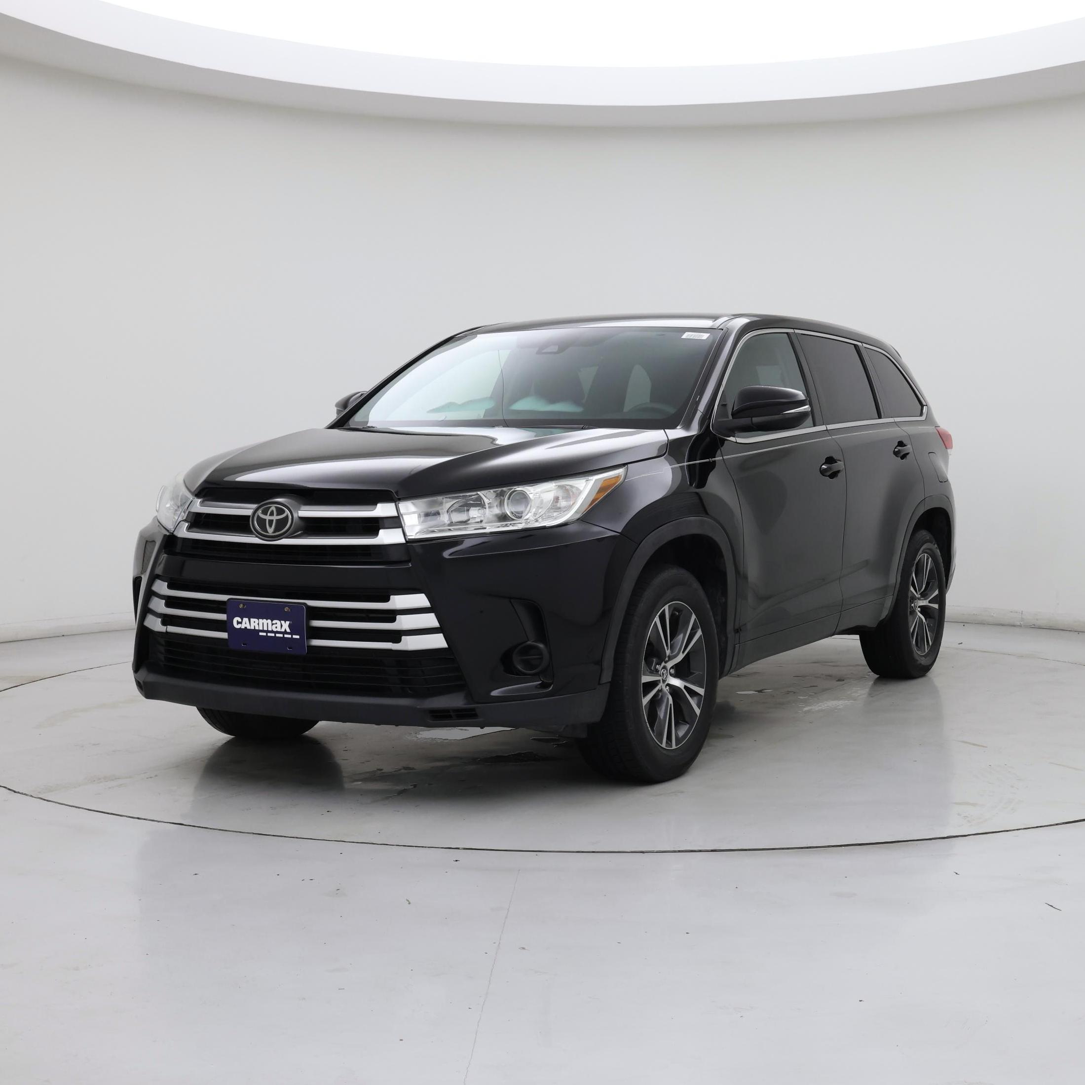 Thumbnail: 2017 Toyota Highlander - 4