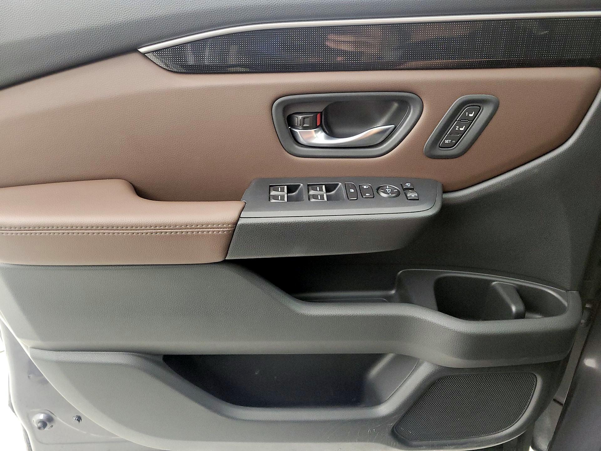 Thumbnail: 2024 Honda Pilot - 12