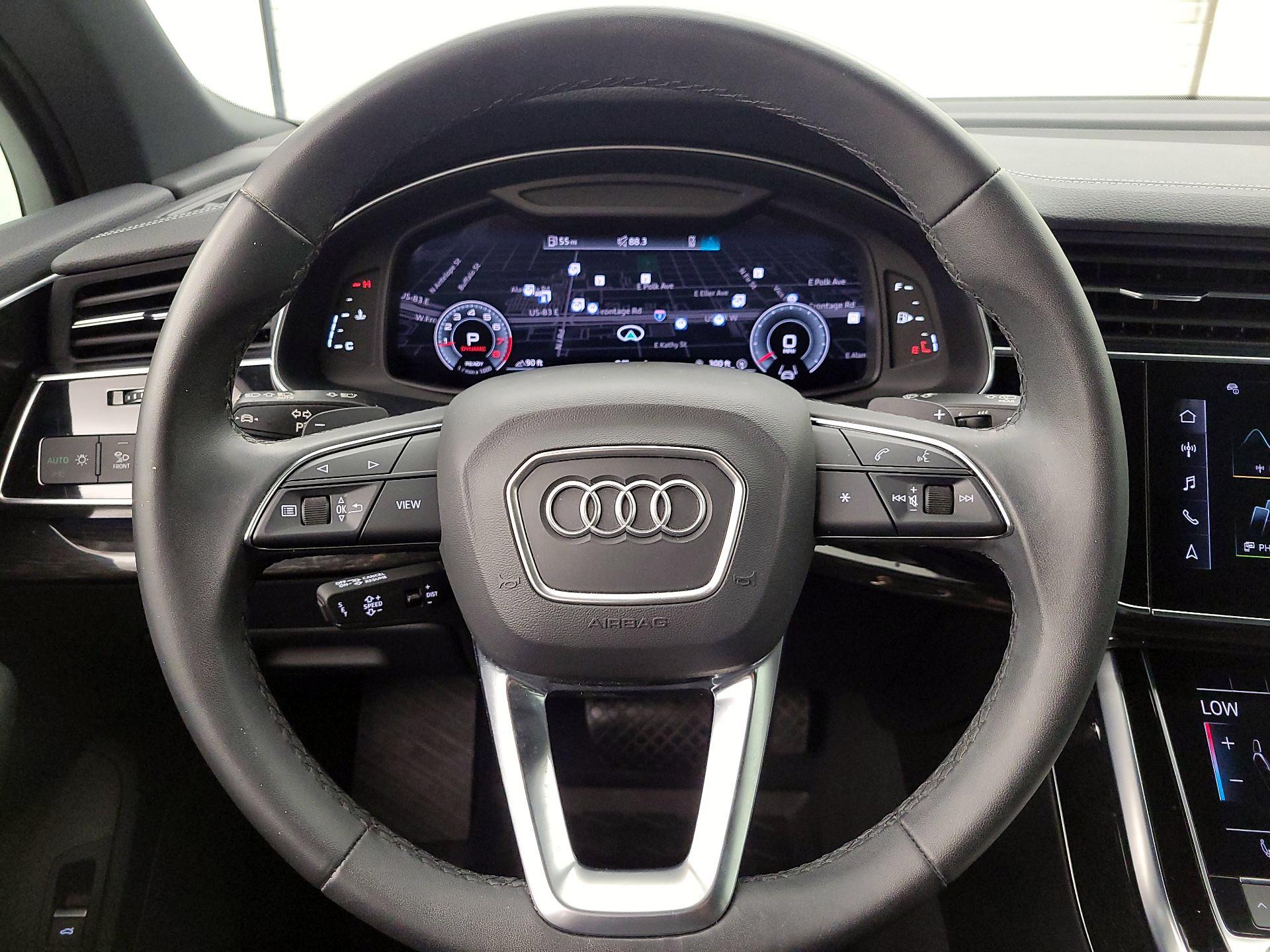 Thumbnail: 2023 Audi Q7 - 10