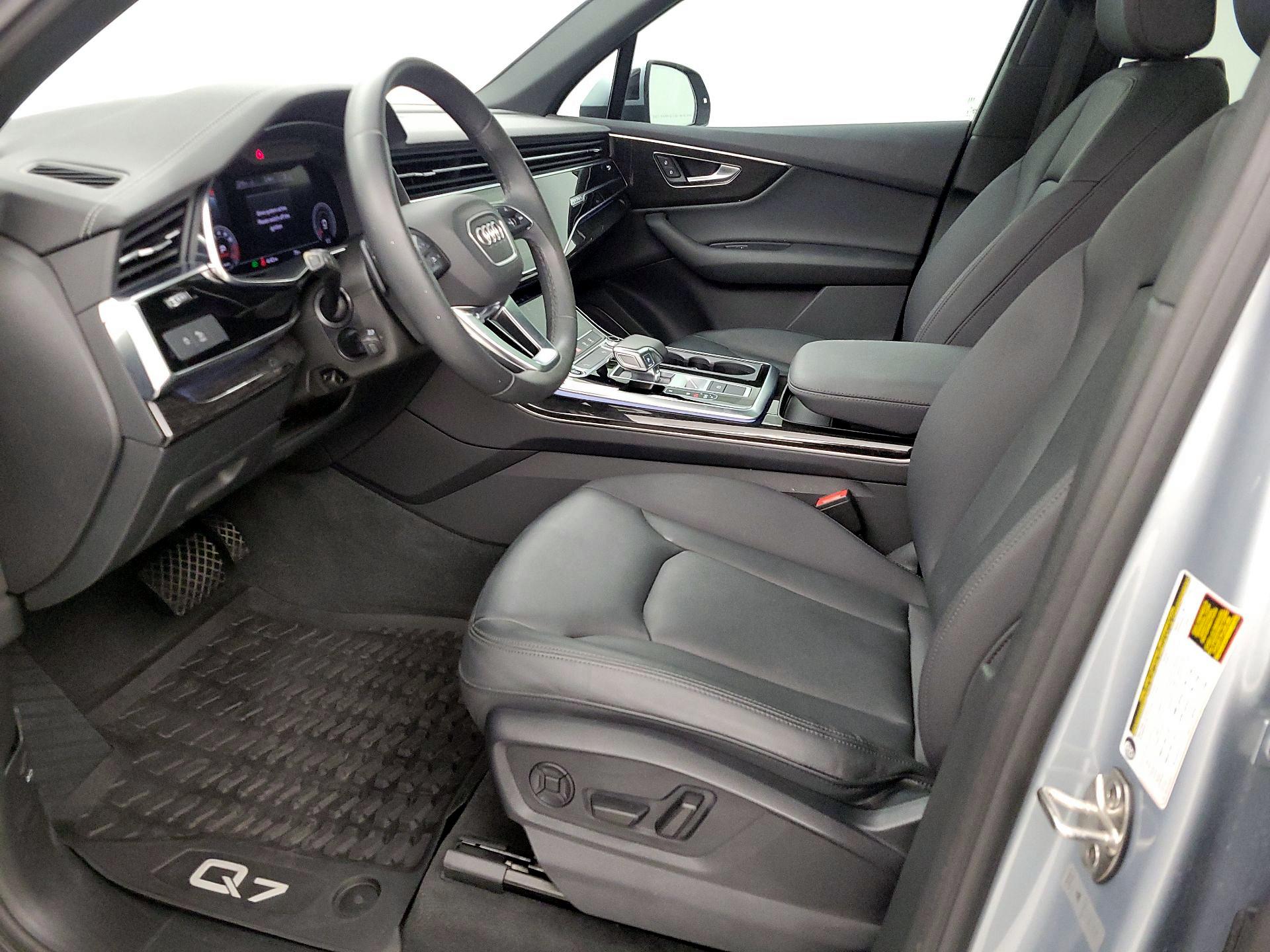 Thumbnail: 2023 Audi Q7 - 11