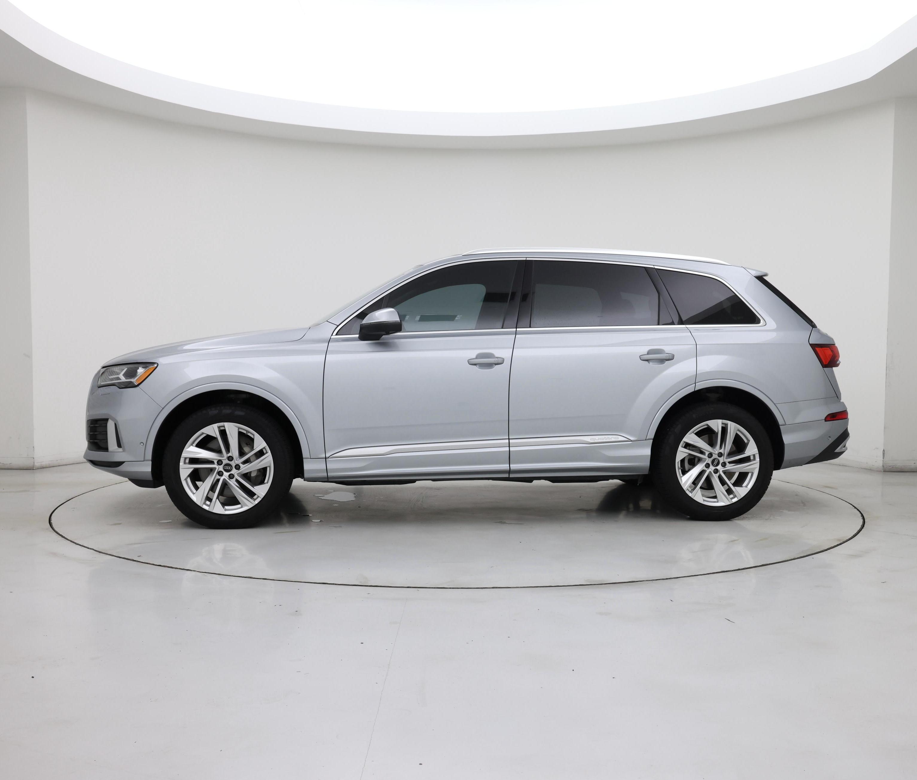 Thumbnail: 2023 Audi Q7 - 3