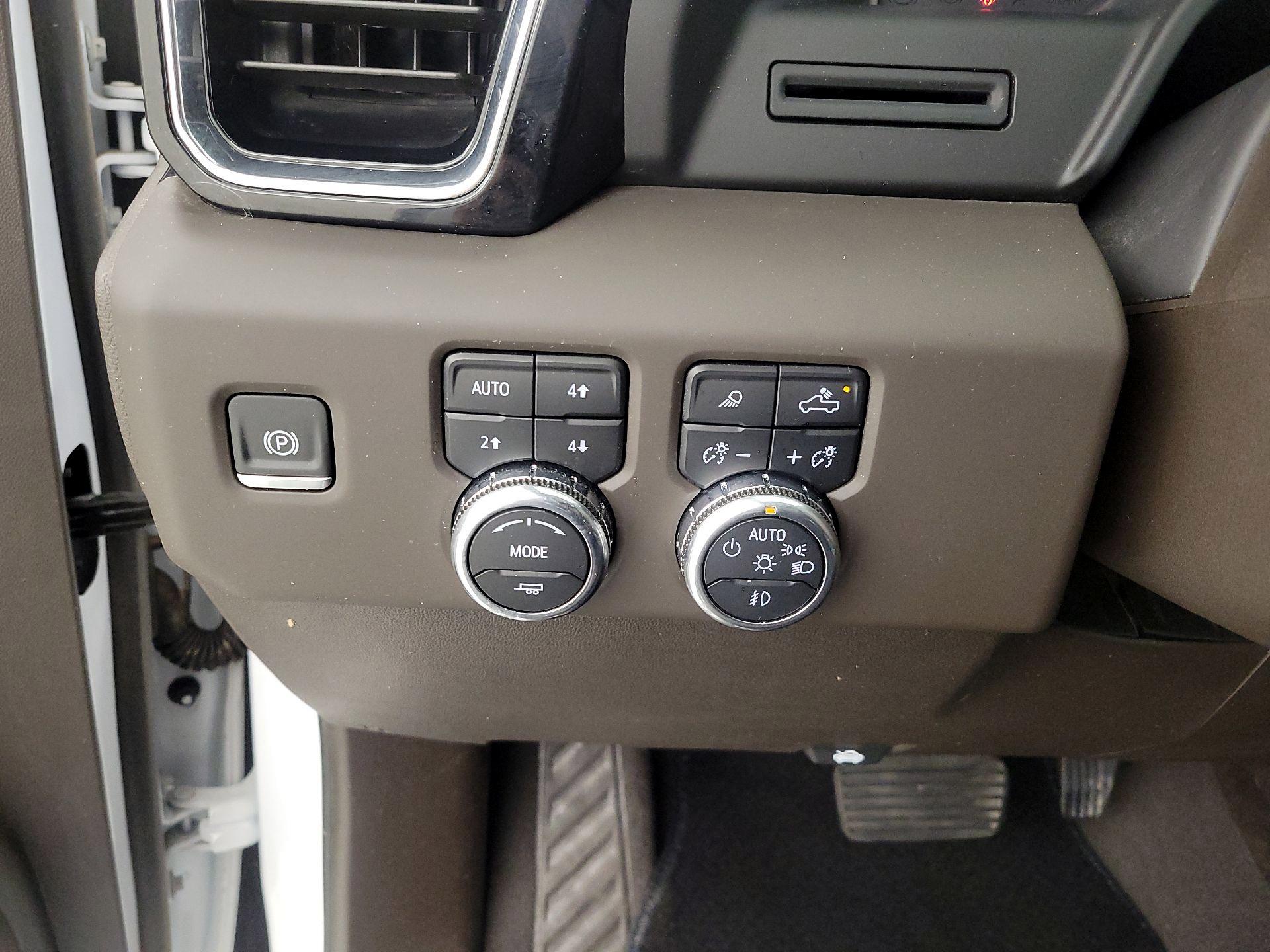 Thumbnail: 2025 GMC Sierra 1500 - 13