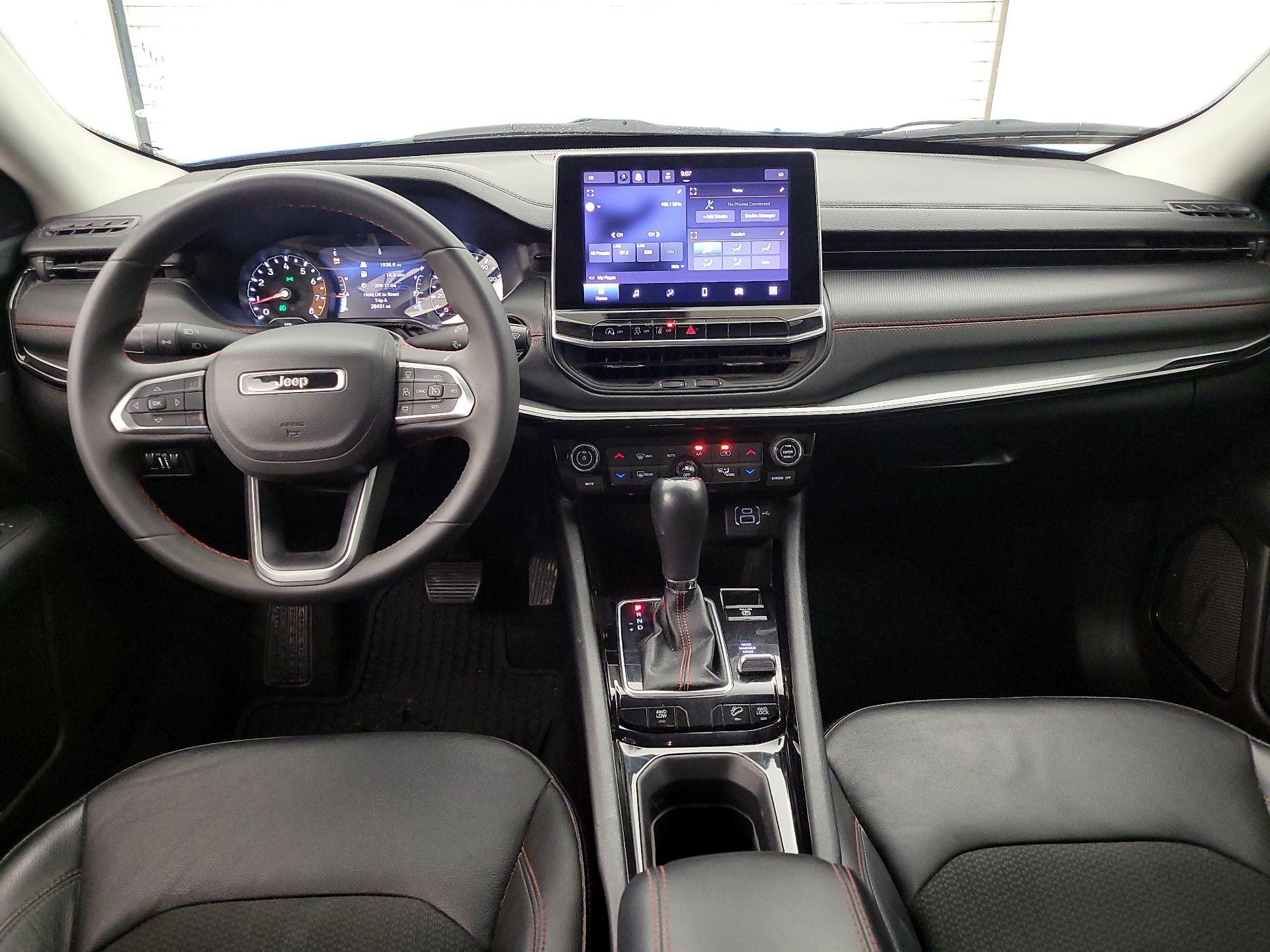Thumbnail: 2022 Jeep Compass - 9