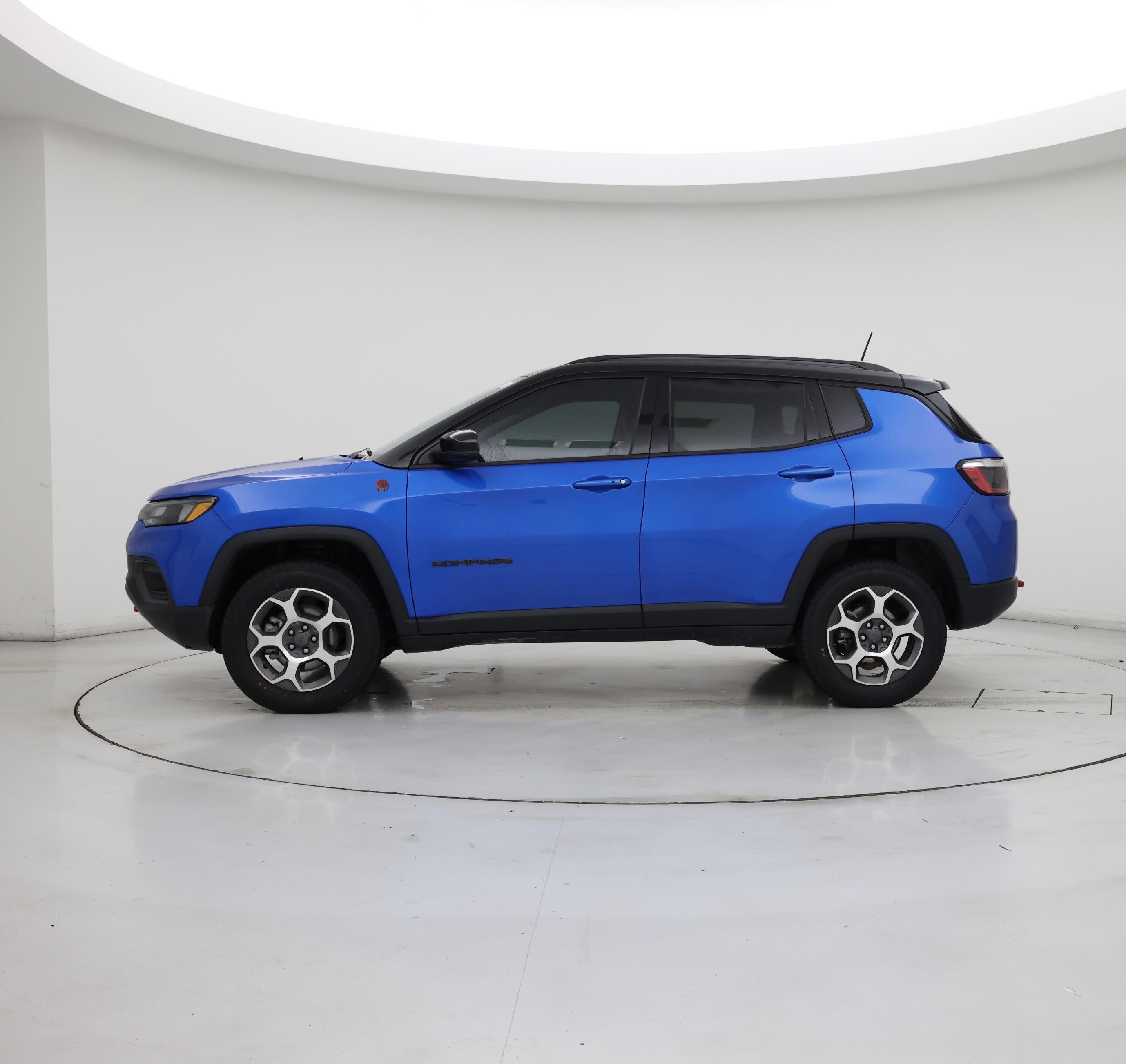 Thumbnail: 2022 Jeep Compass - 3