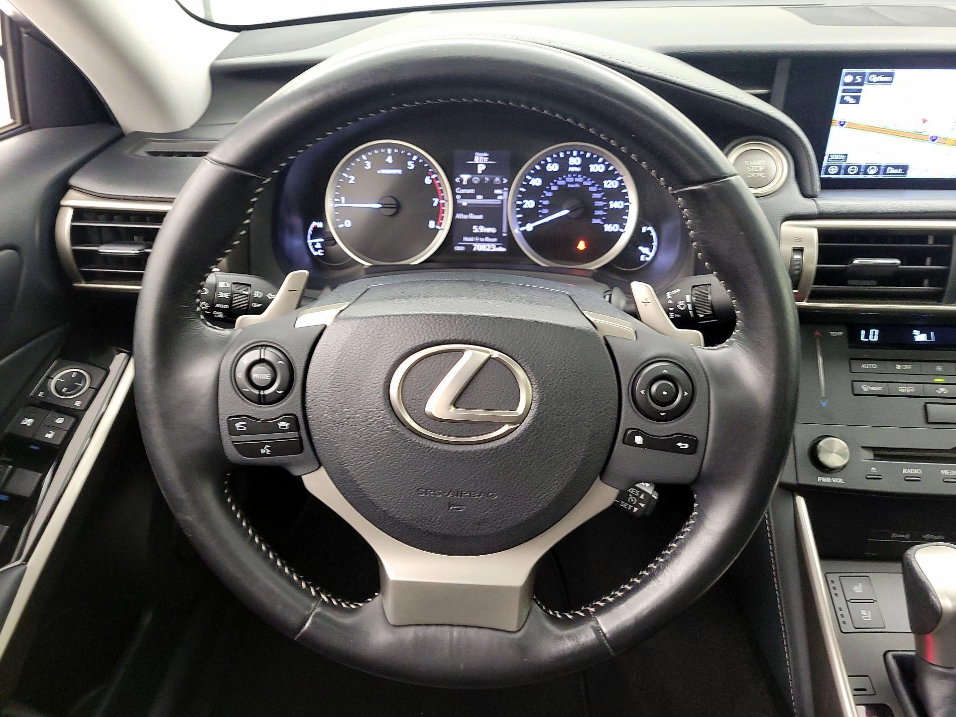Thumbnail: 2016 Lexus IS - 10